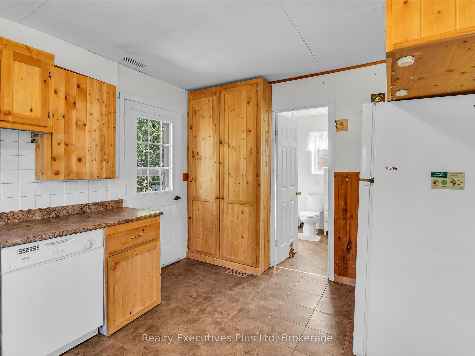 Photo 5 of 152 Moonwing Road, Magnetawan, Ahmic Harbour — HOMEH