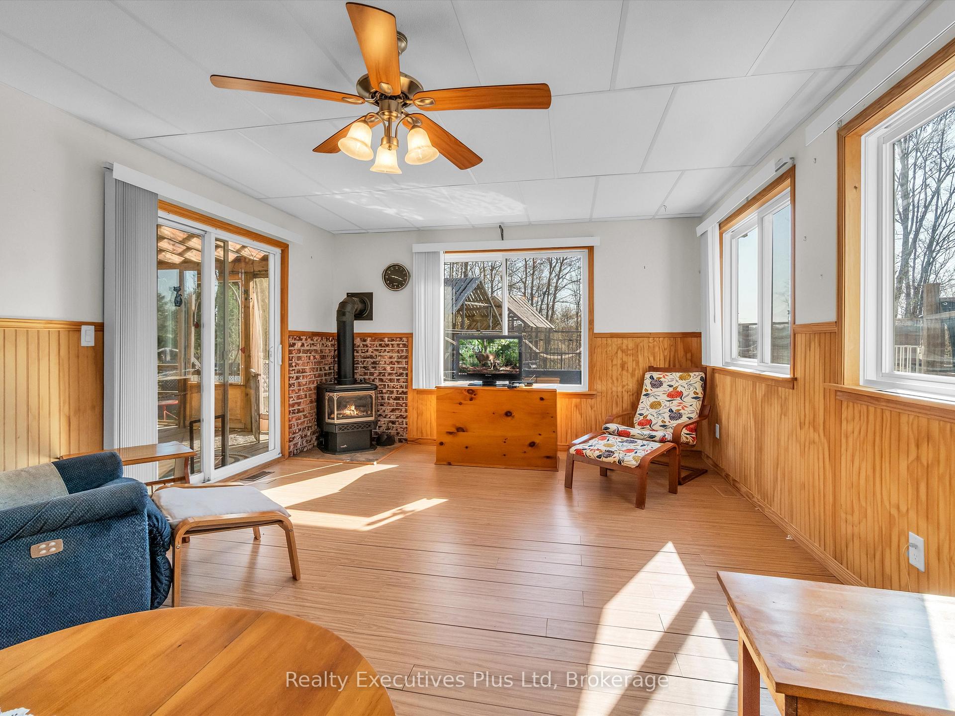 Photo 25 of 152 Moonwing Road, Magnetawan, Ahmic Harbour — HOMEH