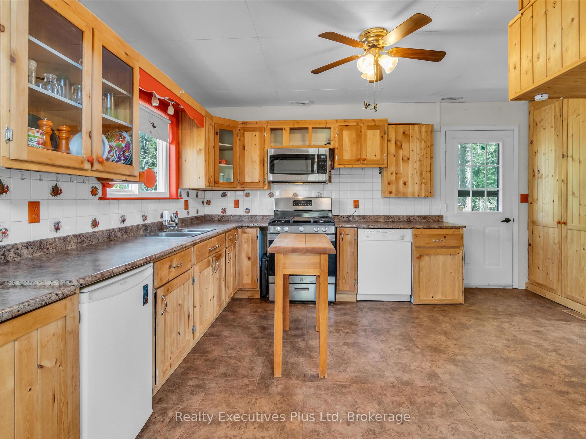Photo 28 of 152 Moonwing Road, Magnetawan, Ahmic Harbour — HOMEH