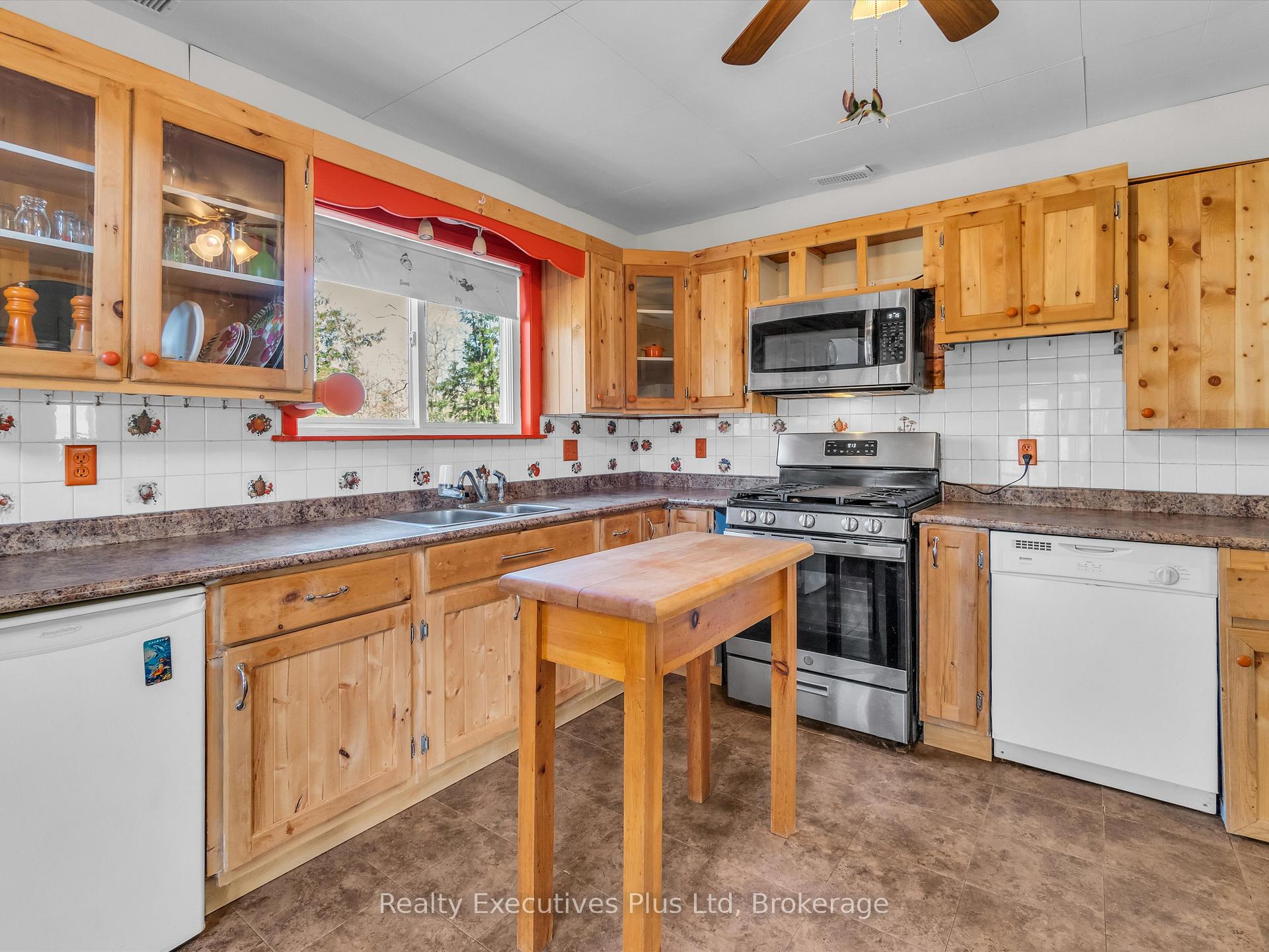 Photo 30 of 152 Moonwing Road, Magnetawan, Ahmic Harbour — HOMEH