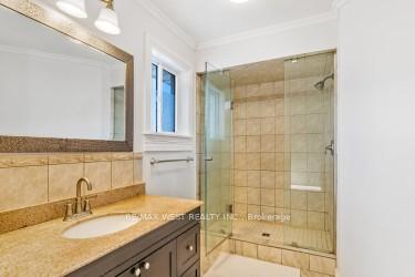 Photo 16 of 24 Neelands Street, Barrie, West Bayfield — HOMEH