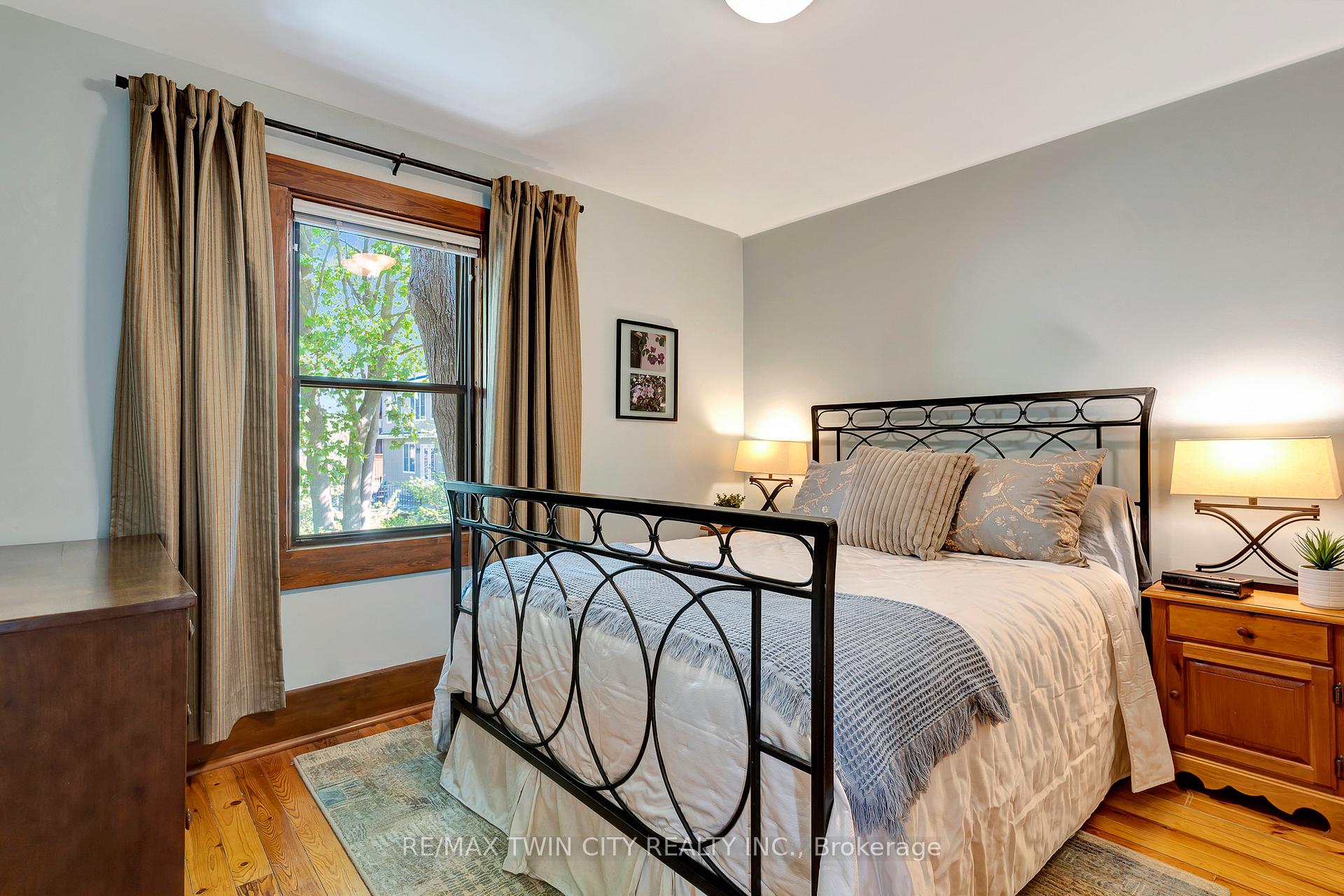 Photo 44 of 107 Allen Street W, Waterloo — HOMEH