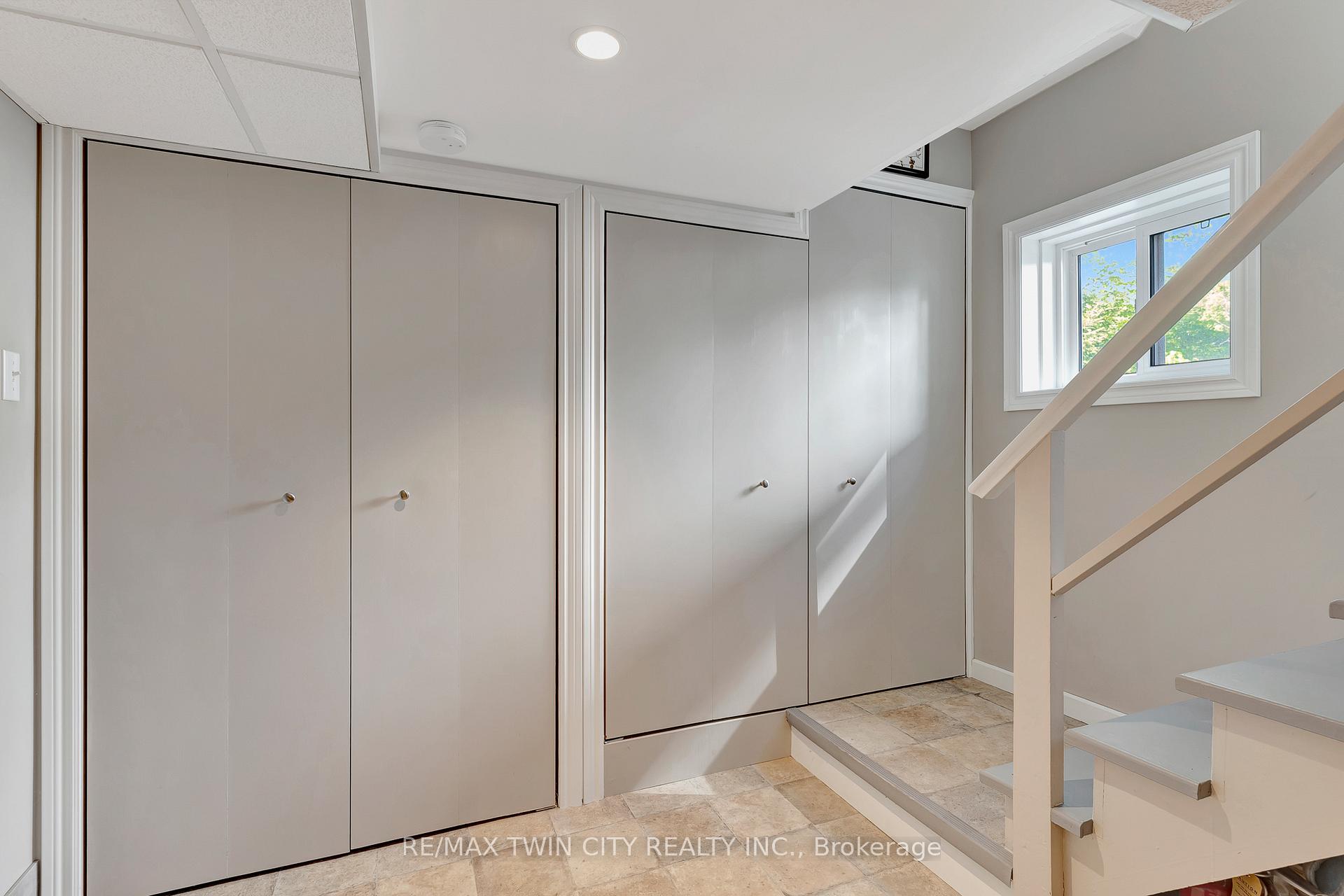 Photo 18 of 107 Allen Street W, Waterloo — HOMEH