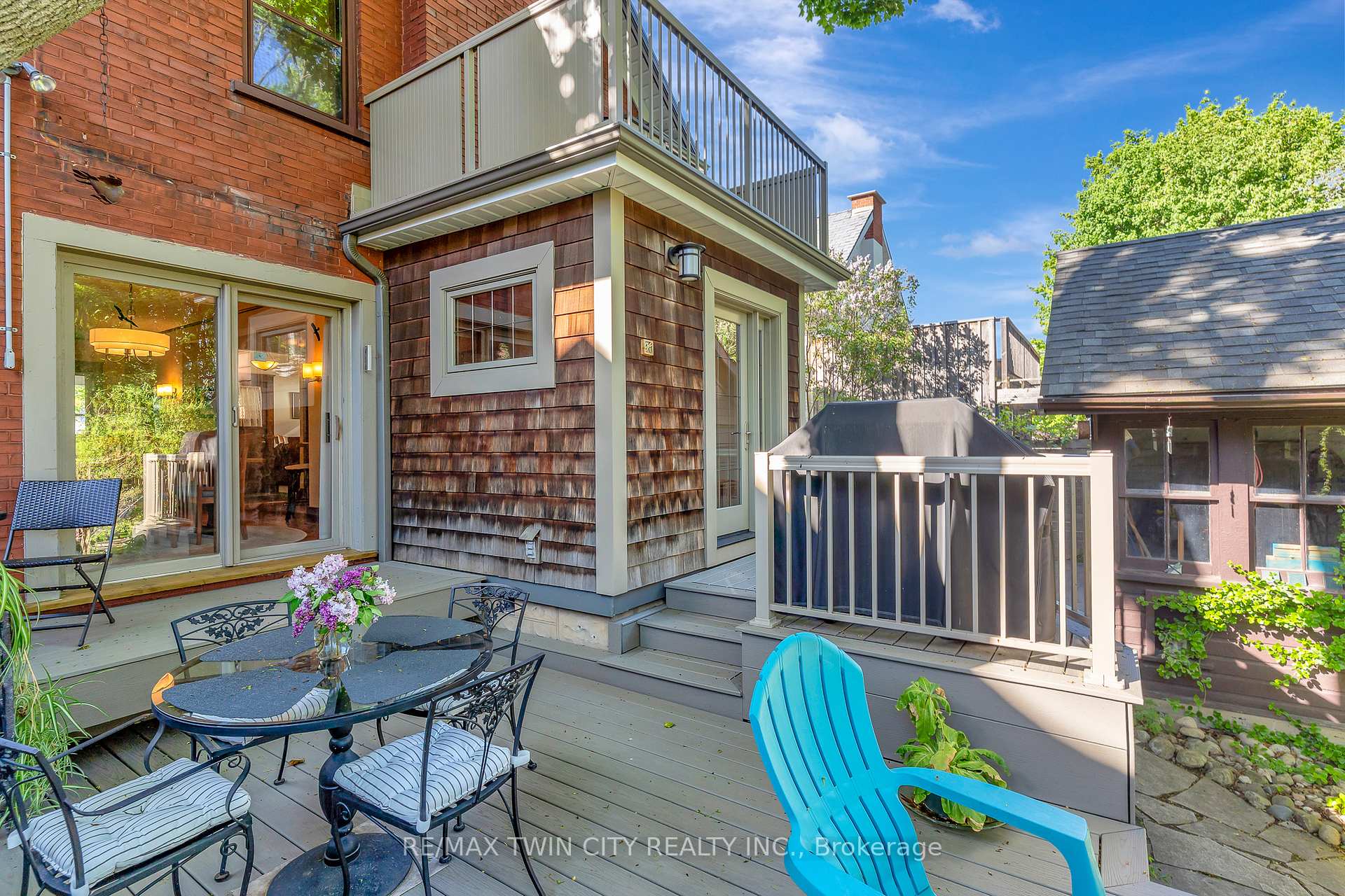 Photo 34 of 107 Allen Street W, Waterloo — HOMEH