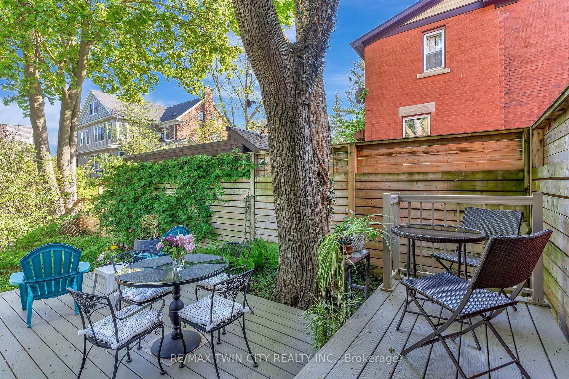 Photo 35 of 107 Allen Street W, Waterloo — HOMEH