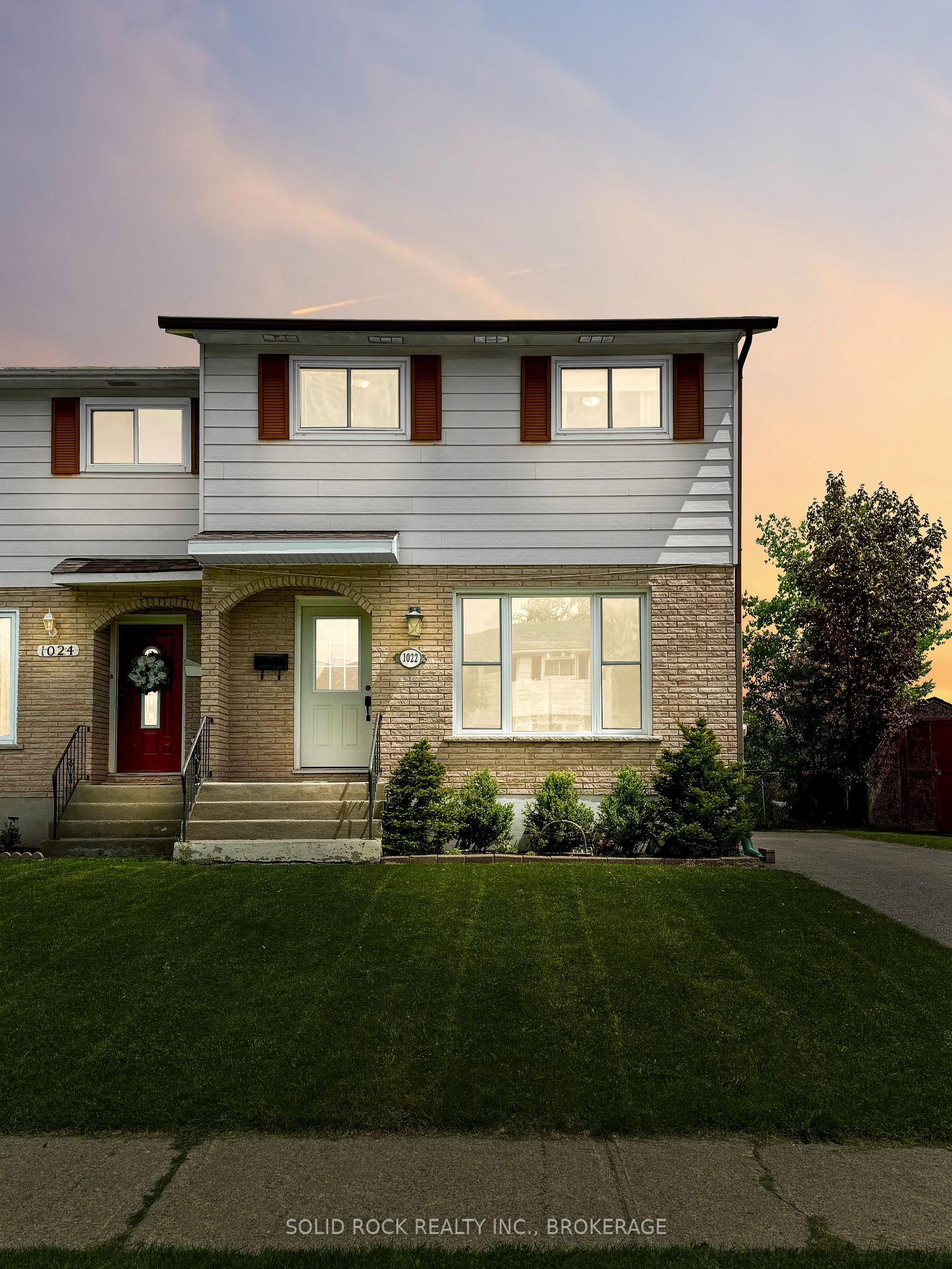 Photo 1 of 1022 Sprucewood Crescent, Kingston, City Northwest — HOMEH