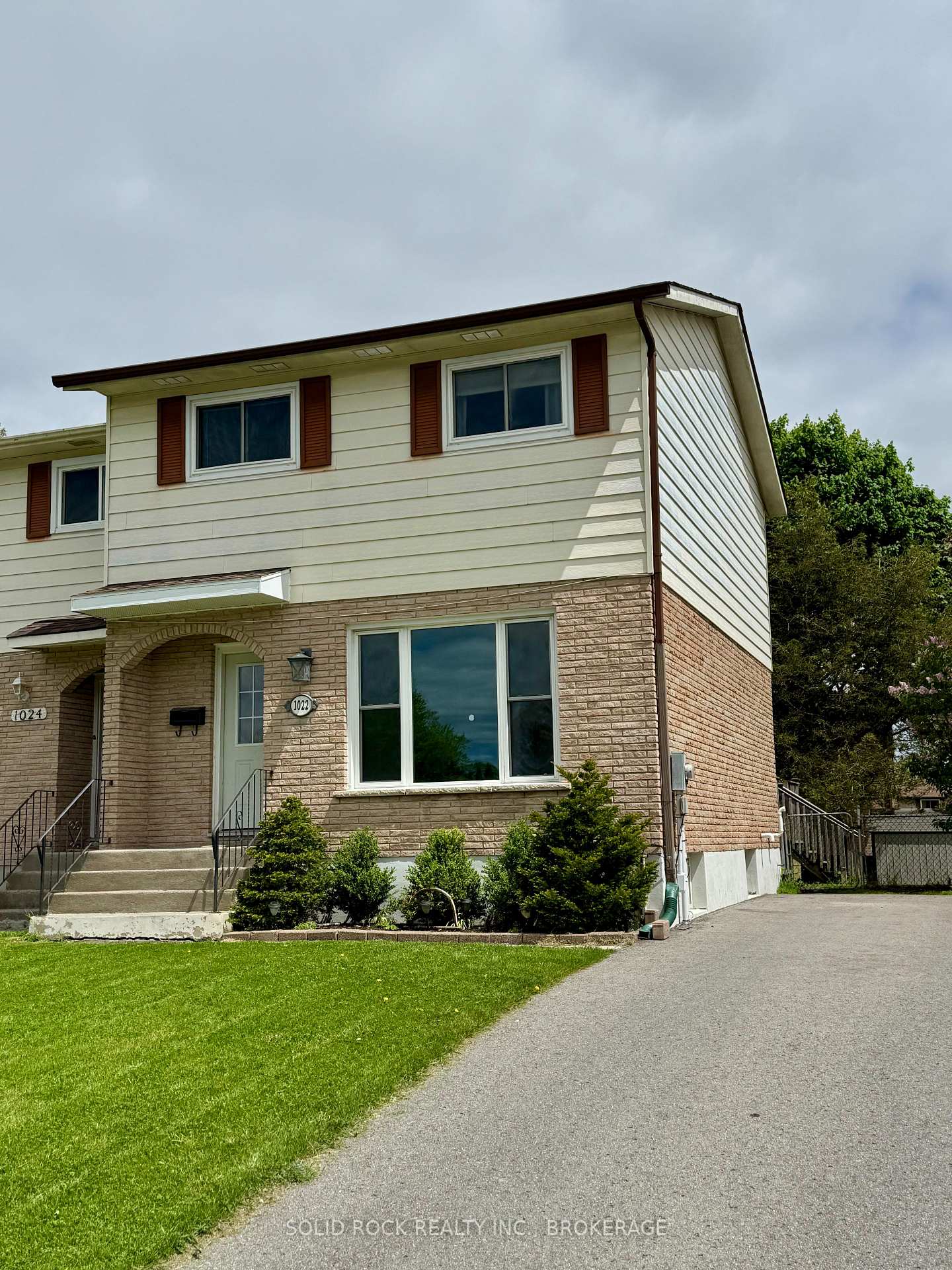 Photo 8 of 1022 Sprucewood Crescent, Kingston, City Northwest — HOMEH
