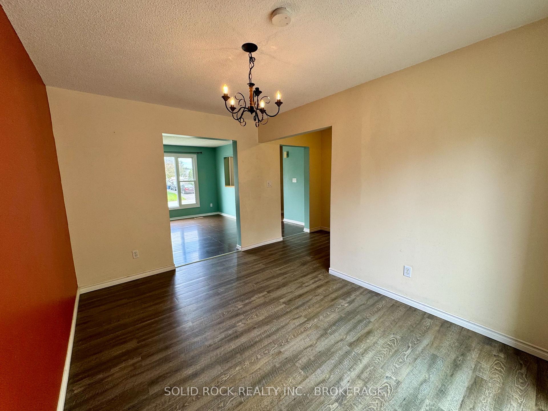 Photo 24 of 1022 Sprucewood Crescent, Kingston, City Northwest — HOMEH