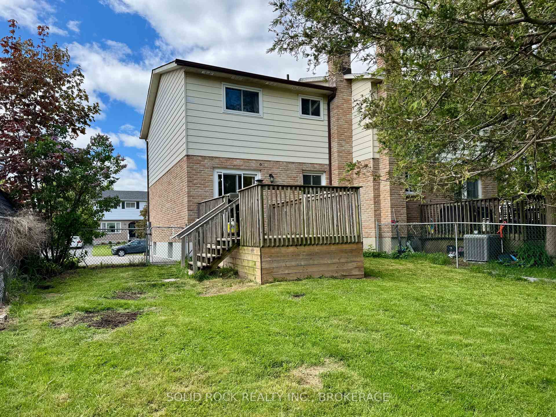 Photo 44 of 1022 Sprucewood Crescent, Kingston, City Northwest — HOMEH