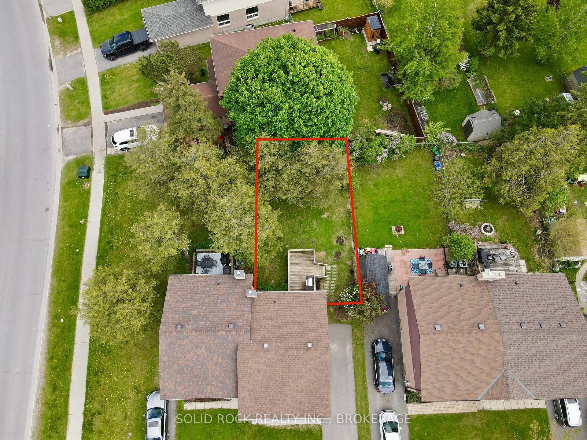 Photo 41 of 1022 Sprucewood Crescent, Kingston, City Northwest — HOMEH