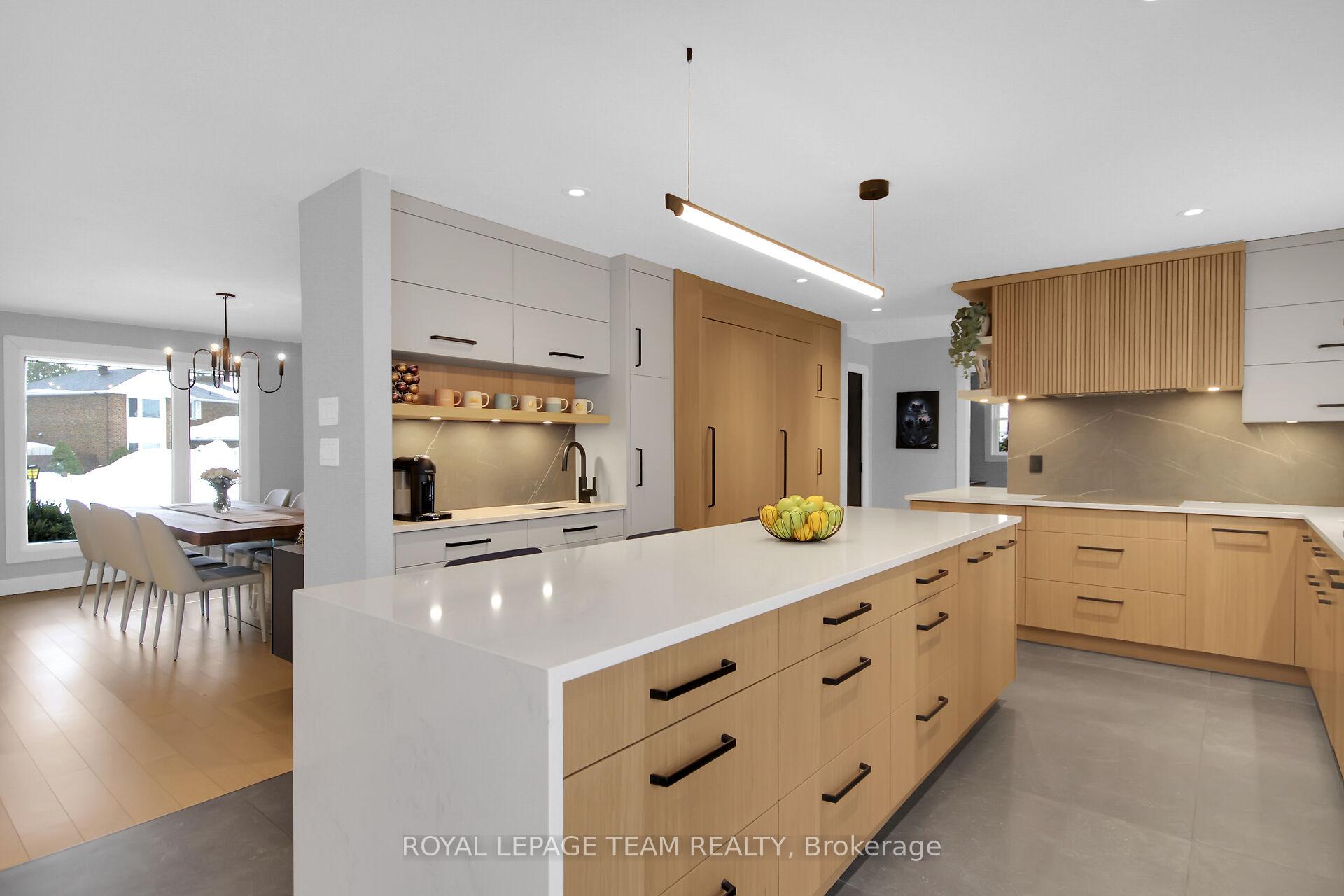 Photo 7 of 9 Strathearn Court, Ottawa, Tanglewood — HOMEH