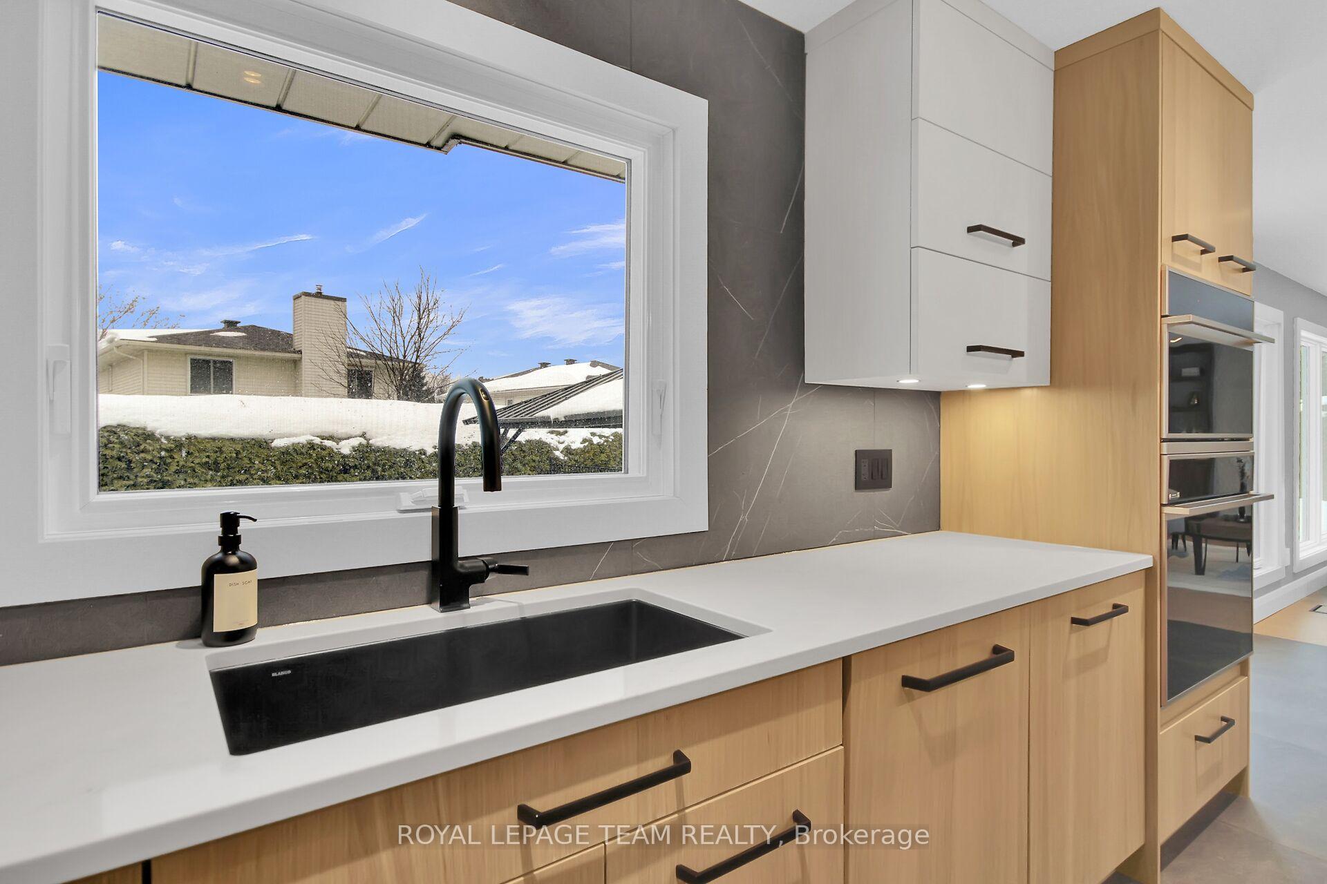 Photo 11 of 9 Strathearn Court, Ottawa, Tanglewood — HOMEH