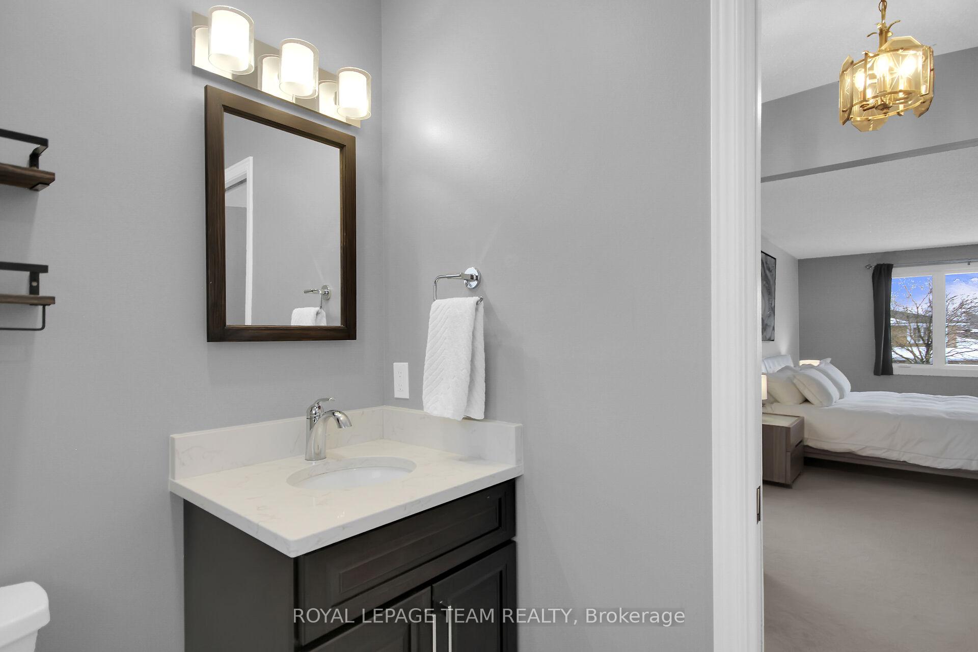 Photo 17 of 9 Strathearn Court, Ottawa, Tanglewood — HOMEH