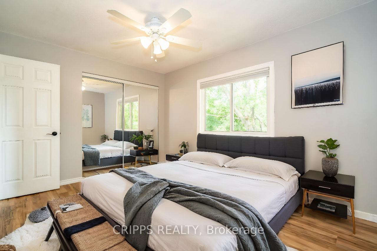 Photo 4 of Unit D12, 163 Edgehill Drive, Barrie, 400 West — HOMEH