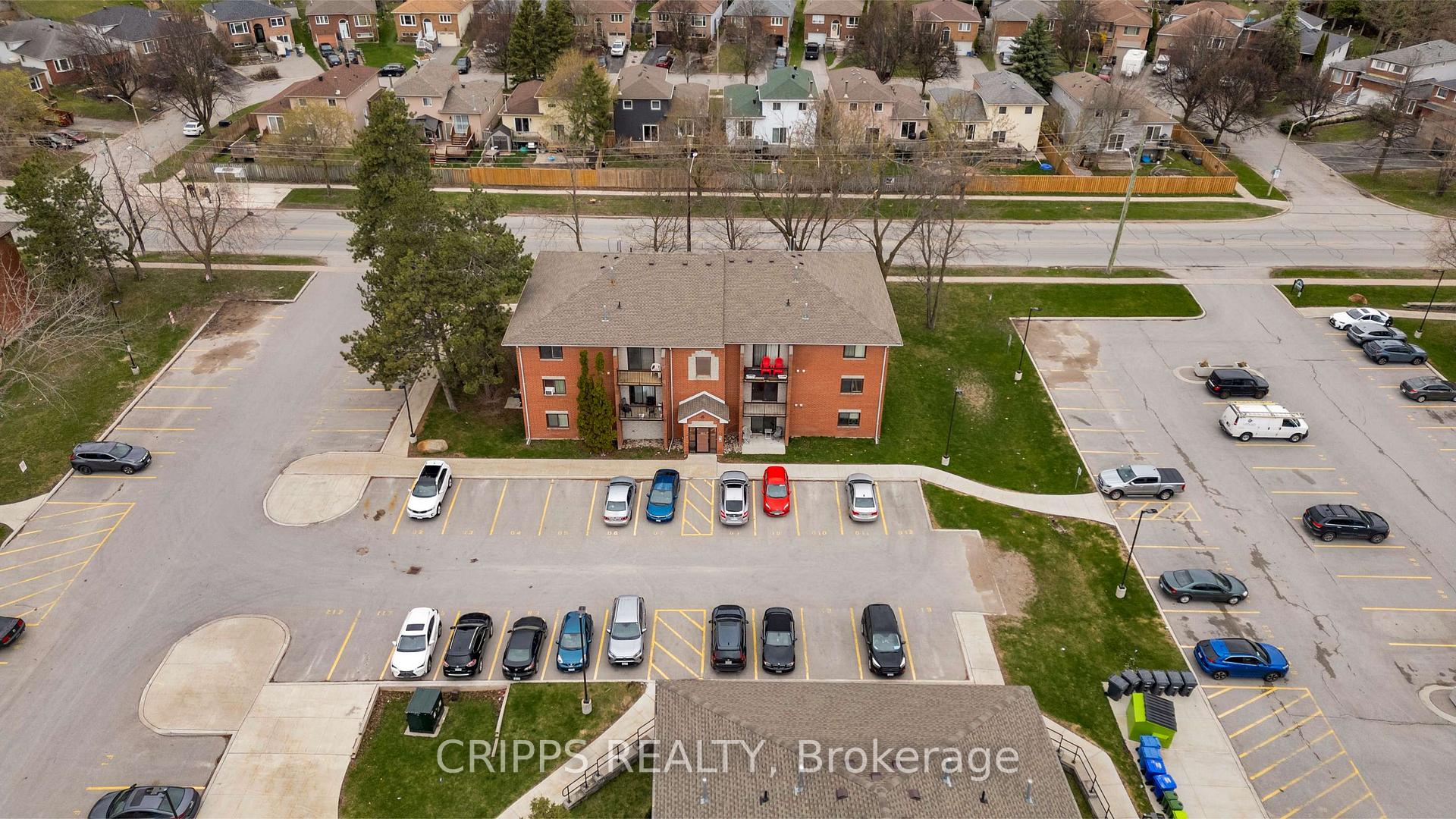 Photo 12 of Unit D12, 163 Edgehill Drive, Barrie, 400 West — HOMEH
