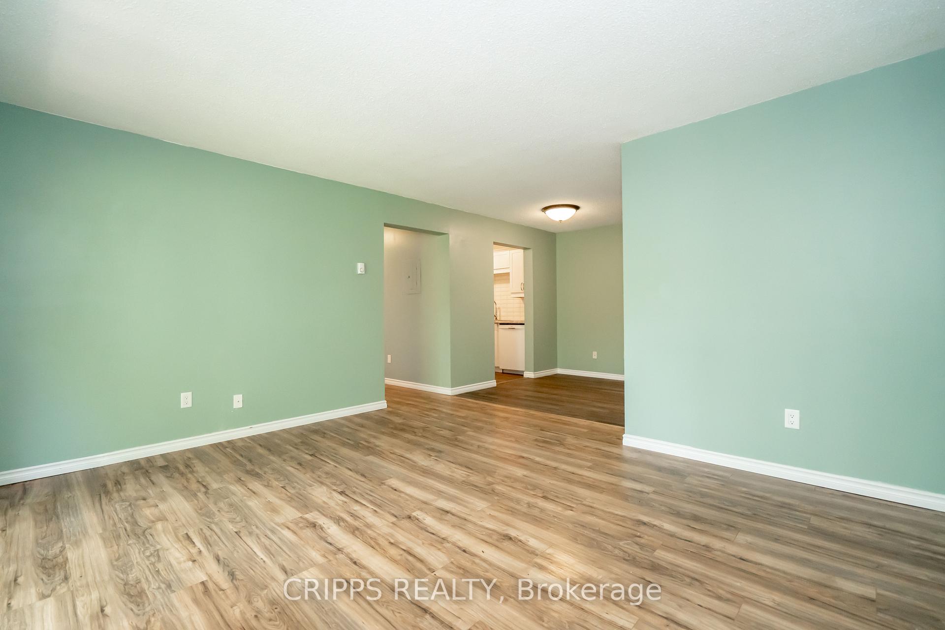 Photo 14 of Unit D12, 163 Edgehill Drive, Barrie, 400 West — HOMEH