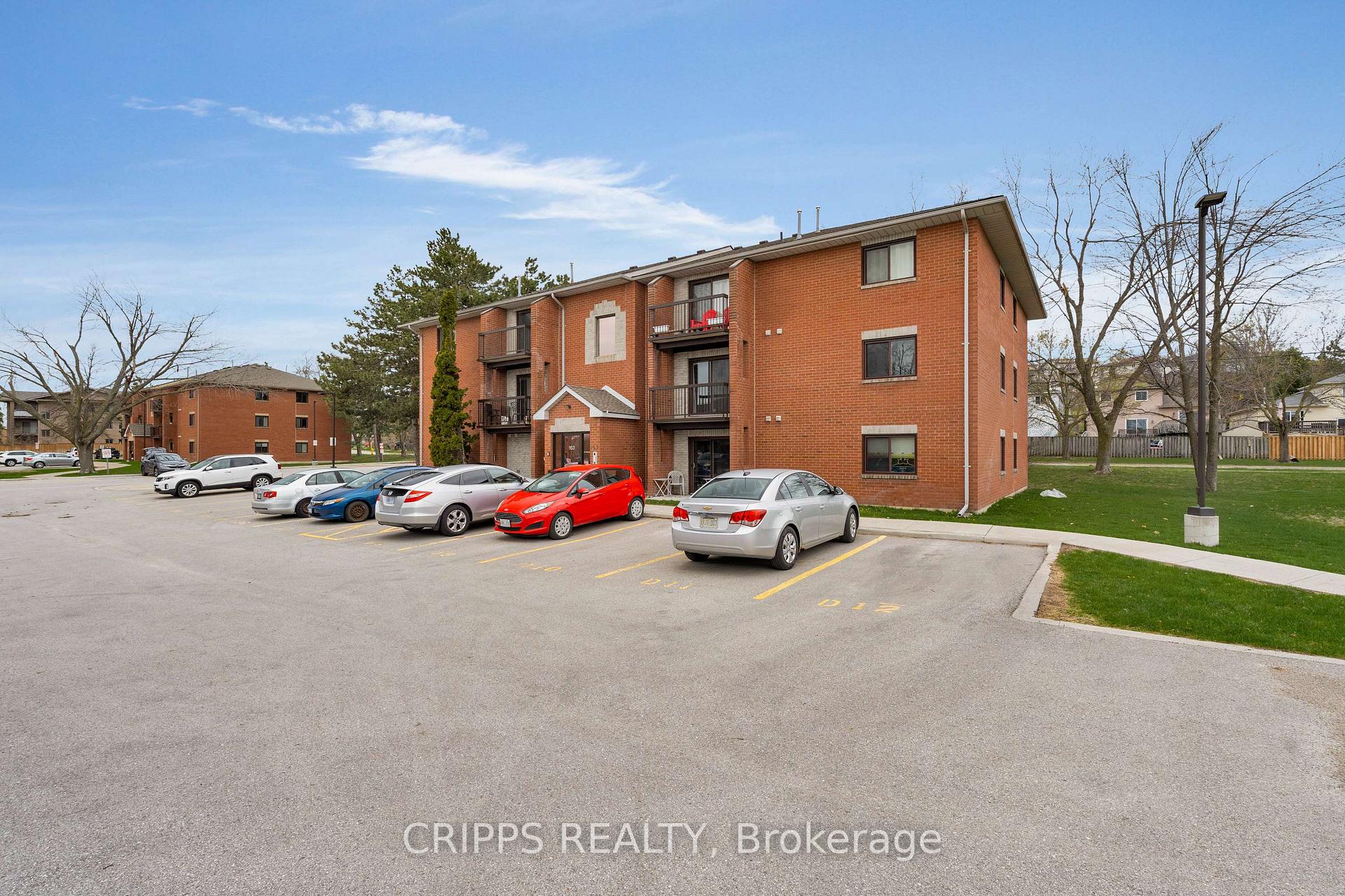 Photo 28 of Unit D12, 163 Edgehill Drive, Barrie, 400 West — HOMEH