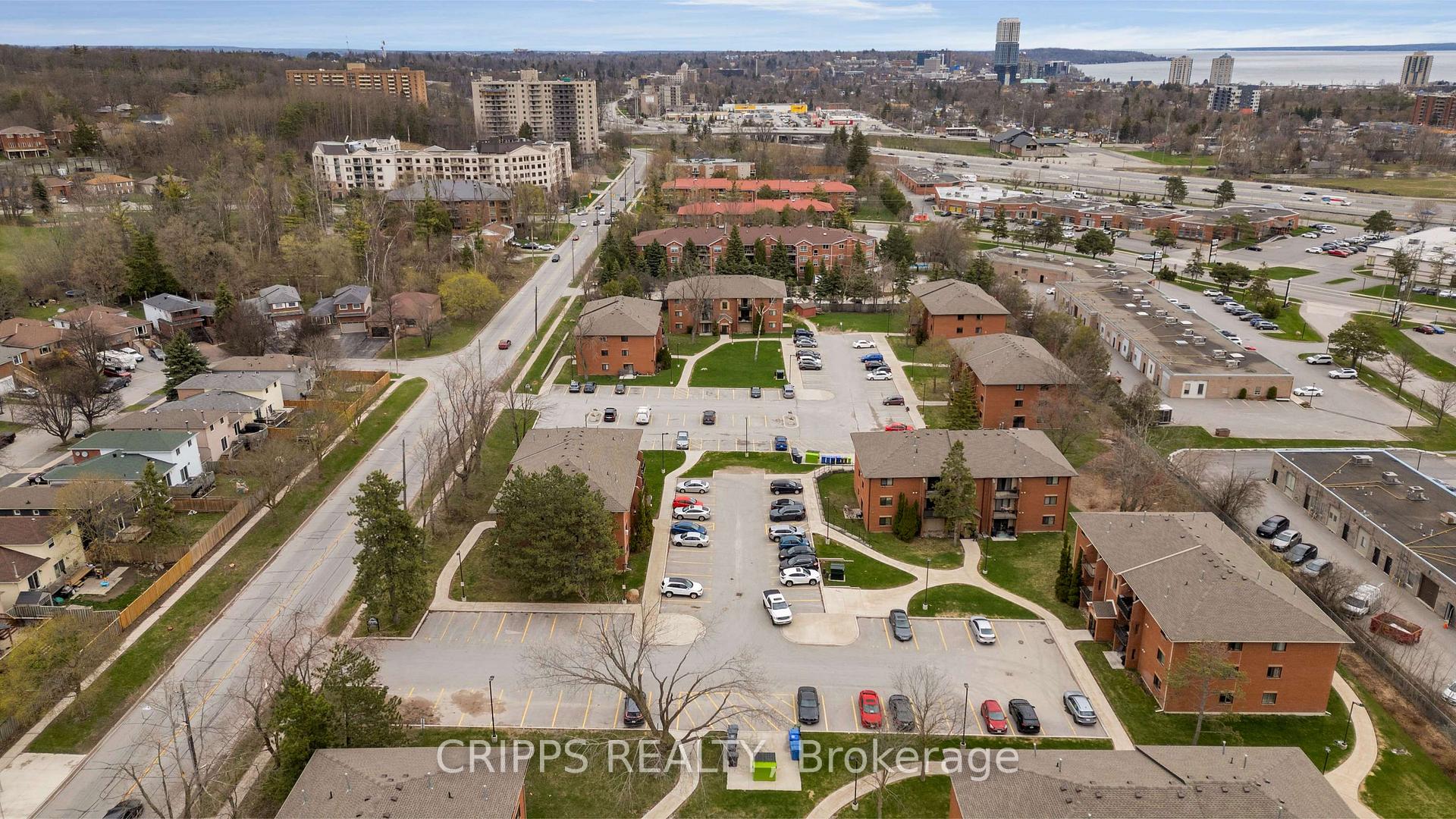 Photo 27 of Unit D12, 163 Edgehill Drive, Barrie, 400 West — HOMEH