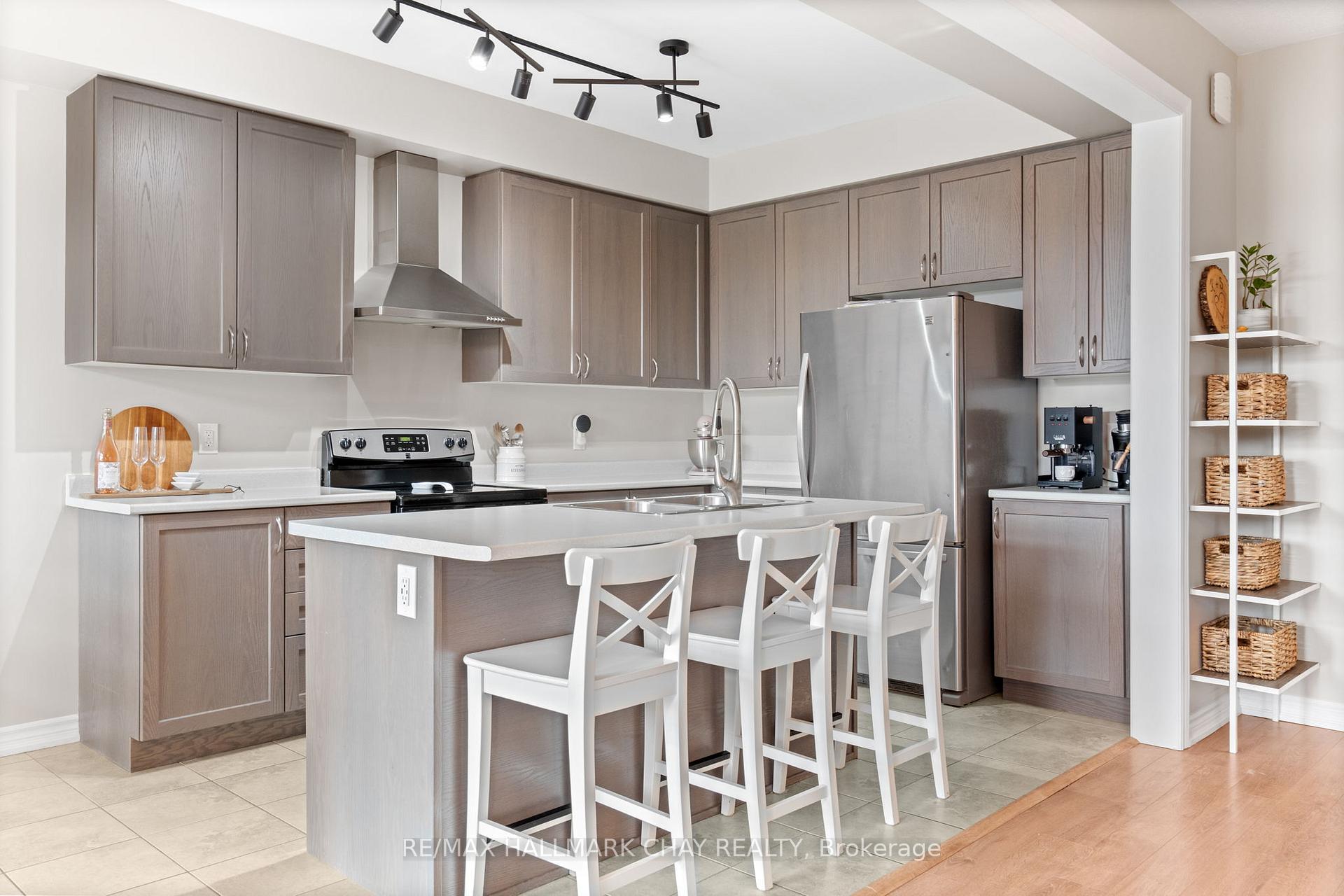 Photo 3 of 61 Wagner Crescent, Essa, Angus — HOMEH