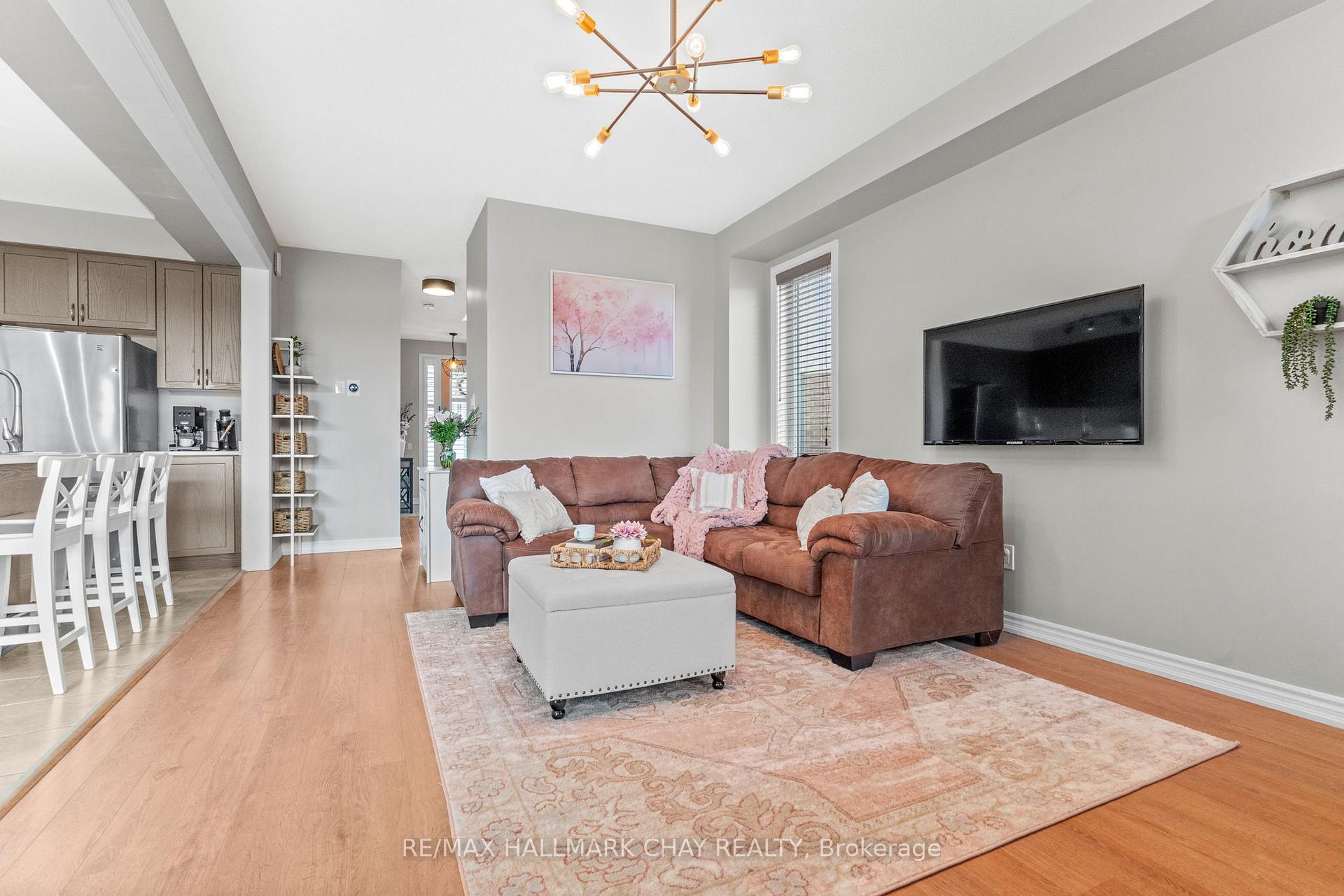 Photo 5 of 61 Wagner Crescent, Essa, Angus — HOMEH