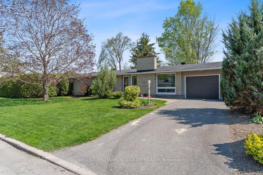 Photo 5 of 24 Brian Crescent, Ottawa, Bruce Farm/Graham Park/Qualicum/Bellands — HOMEH