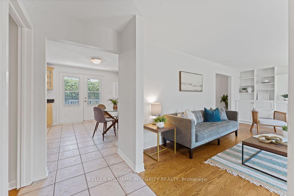 Photo 10 of 24 Brian Crescent, Ottawa, Bruce Farm/Graham Park/Qualicum/Bellands — HOMEH