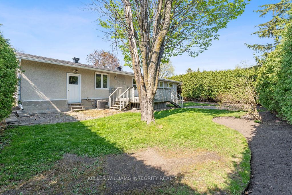 Photo 41 of 24 Brian Crescent, Ottawa, Bruce Farm/Graham Park/Qualicum/Bellands — HOMEH