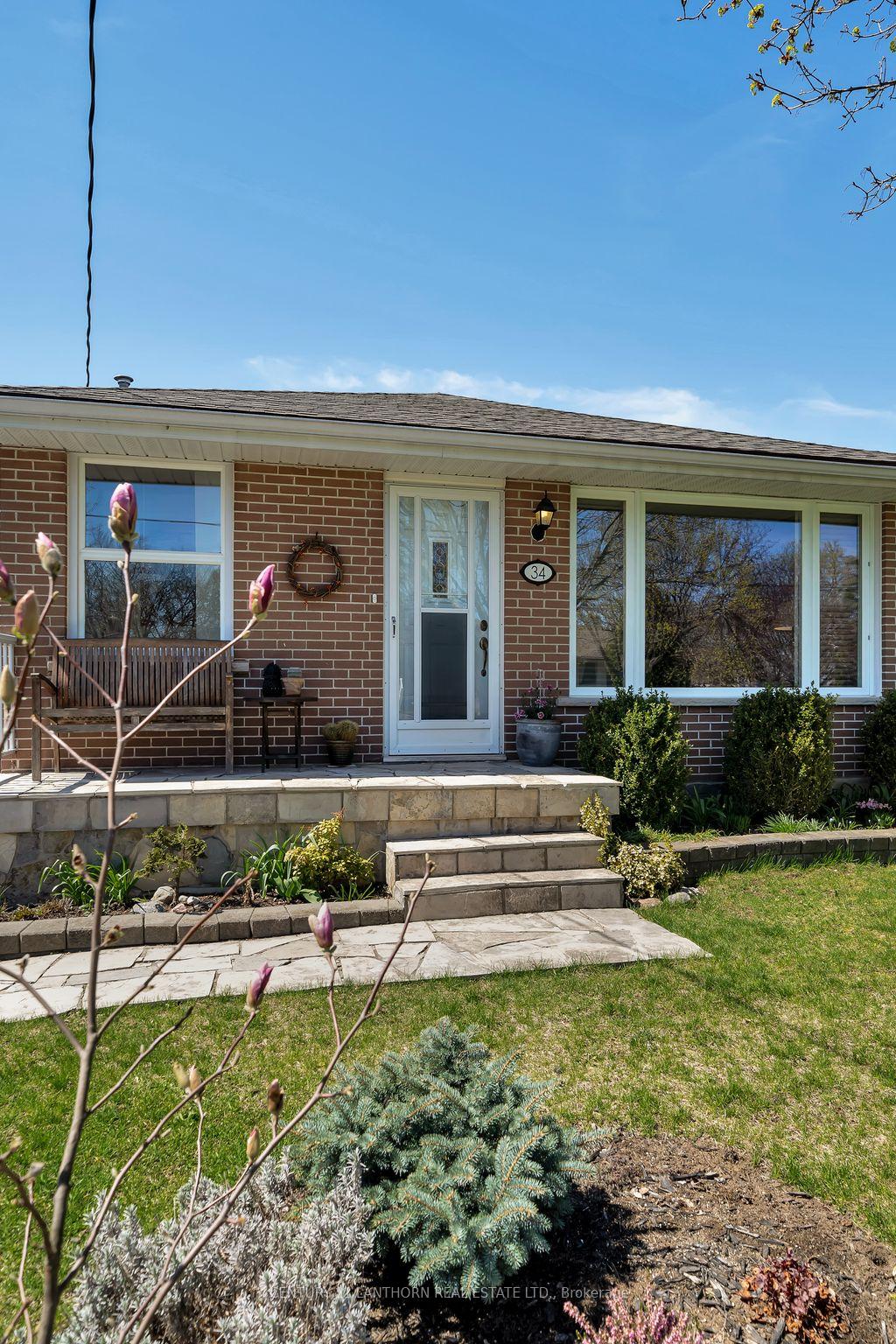 Photo 15 of 34 Harvest Crescent, Belleville — HOMEH