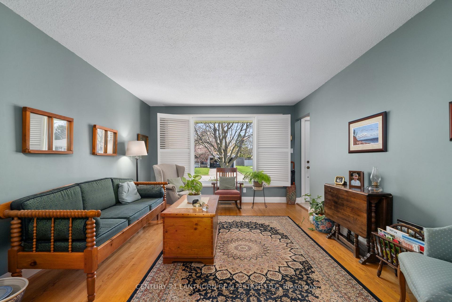 Photo 8 of 34 Harvest Crescent, Belleville — HOMEH