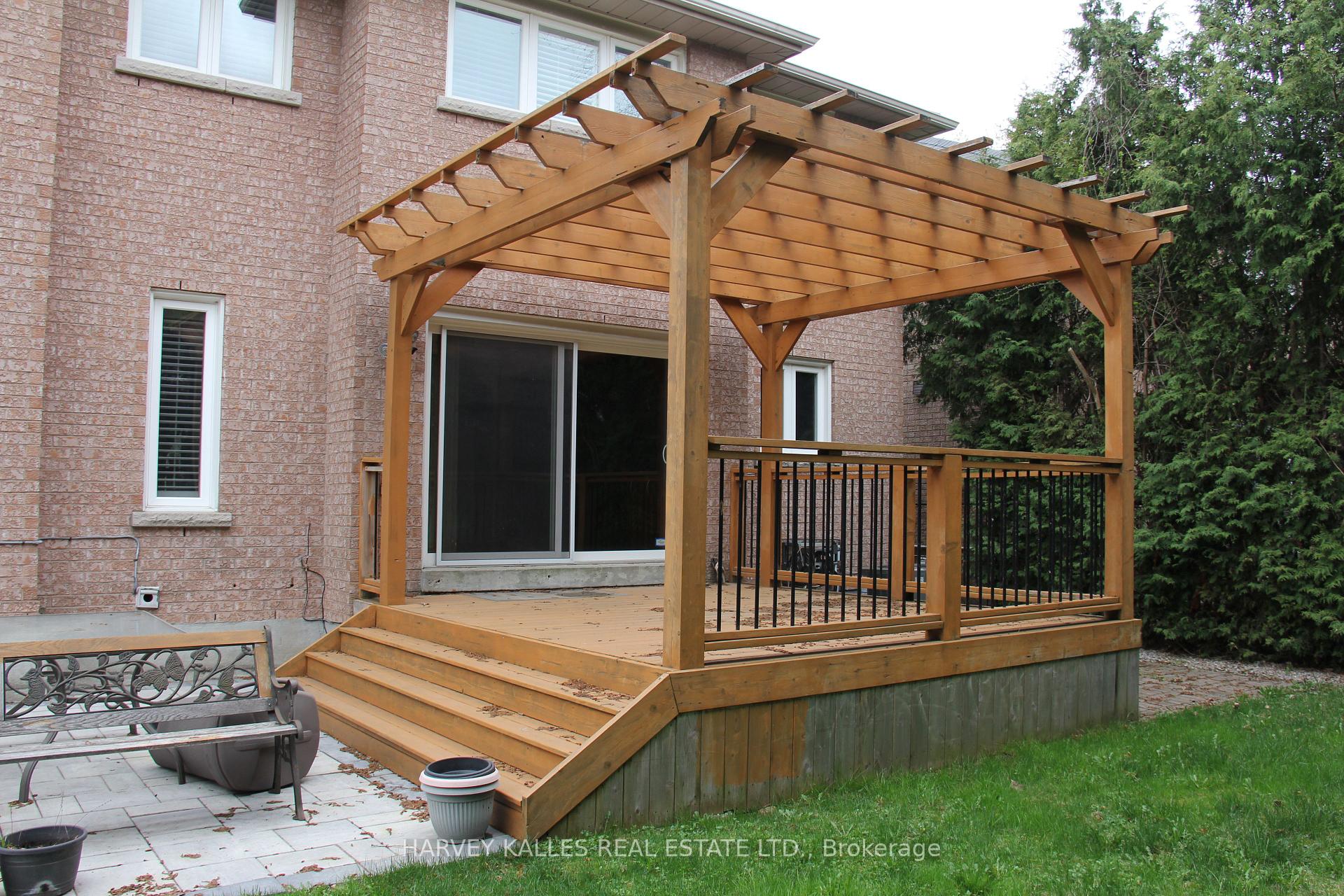Photo 17 of 50 King High Drive, Vaughan, Beverley Glen — HOMEH
