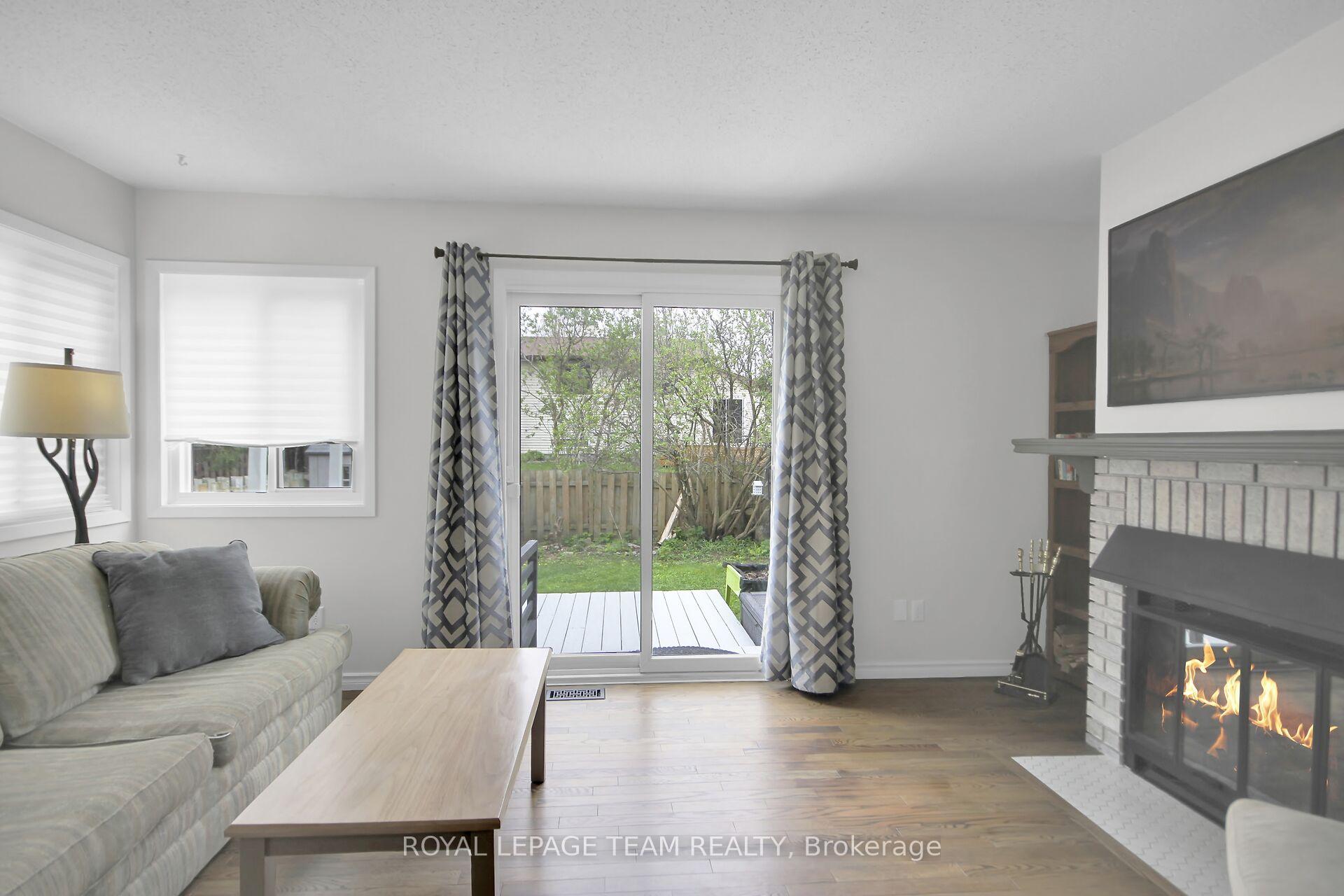 Photo 8 of 24 Ready Way, Ottawa, Barrhaven - Pheasant Run — HOMEH