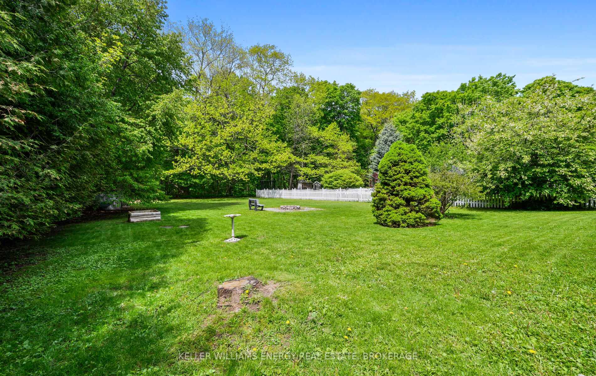 Photo 5 of 82 Varcoe Road, Clarington, Courtice — HOMEH