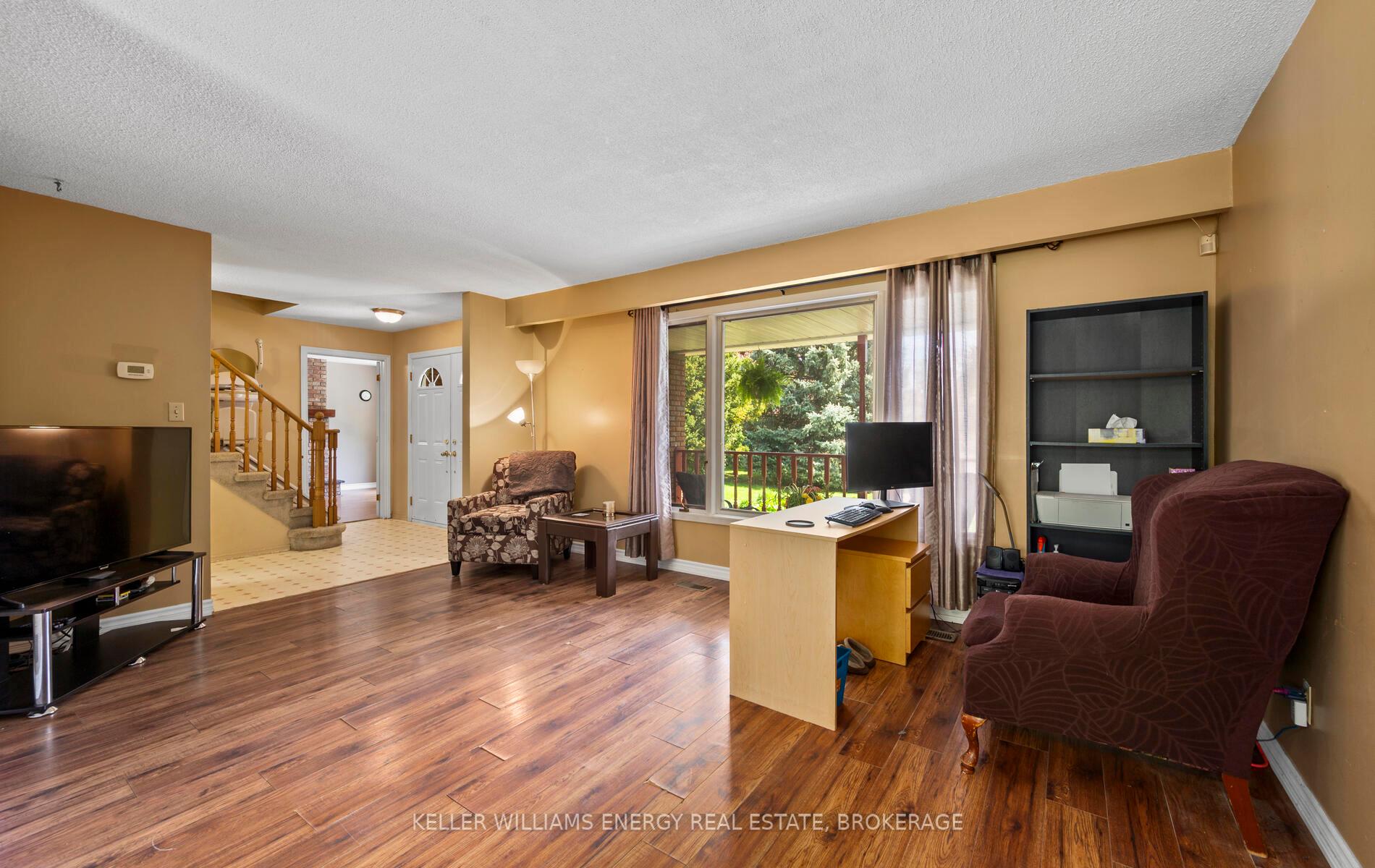 Photo 6 of 82 Varcoe Road, Clarington, Courtice — HOMEH