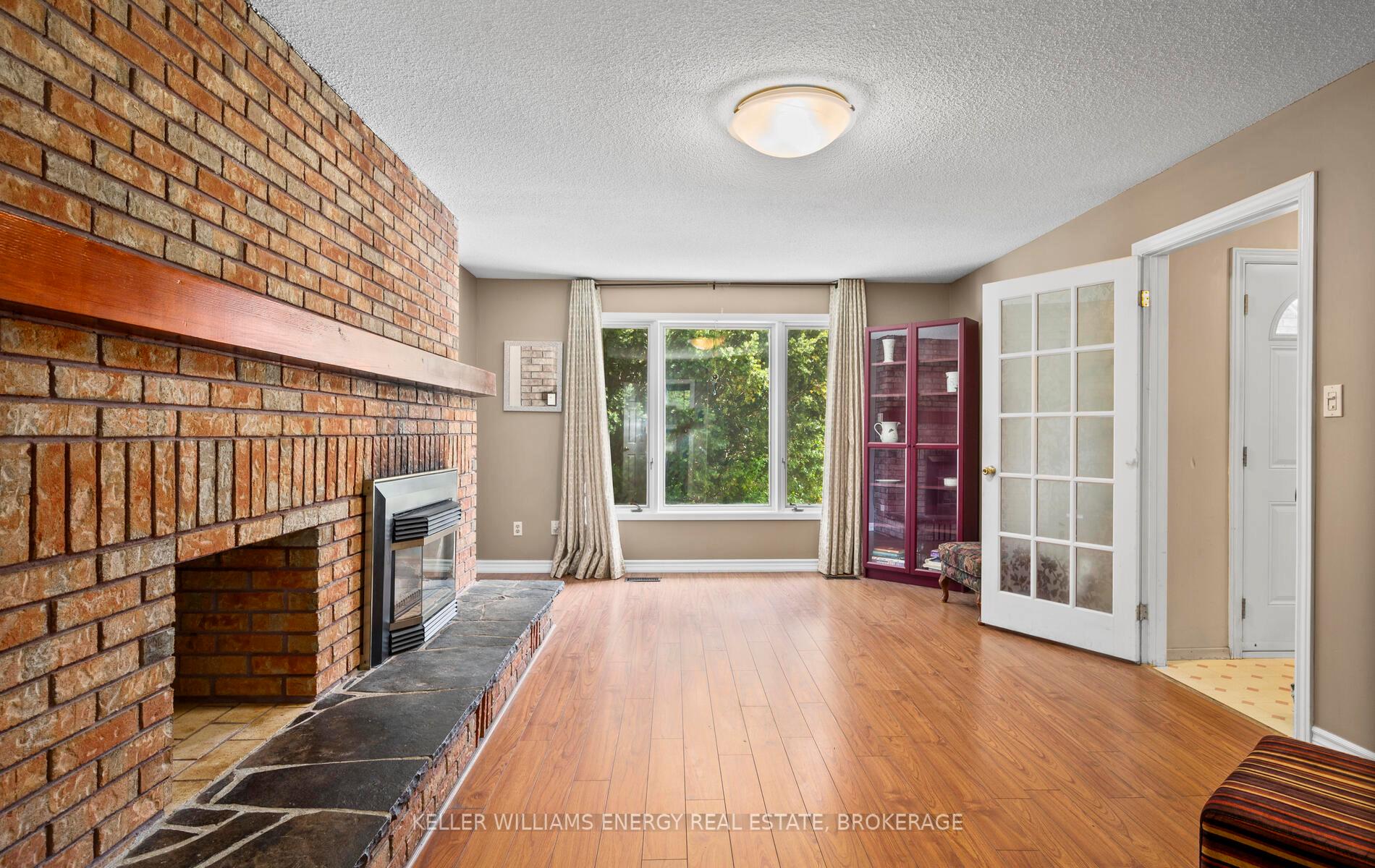 Photo 10 of 82 Varcoe Road, Clarington, Courtice — HOMEH