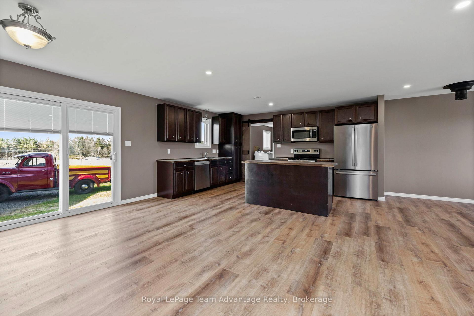 Photo 18 of 28 Meadowcrest Drive, McDougall — HOMEH