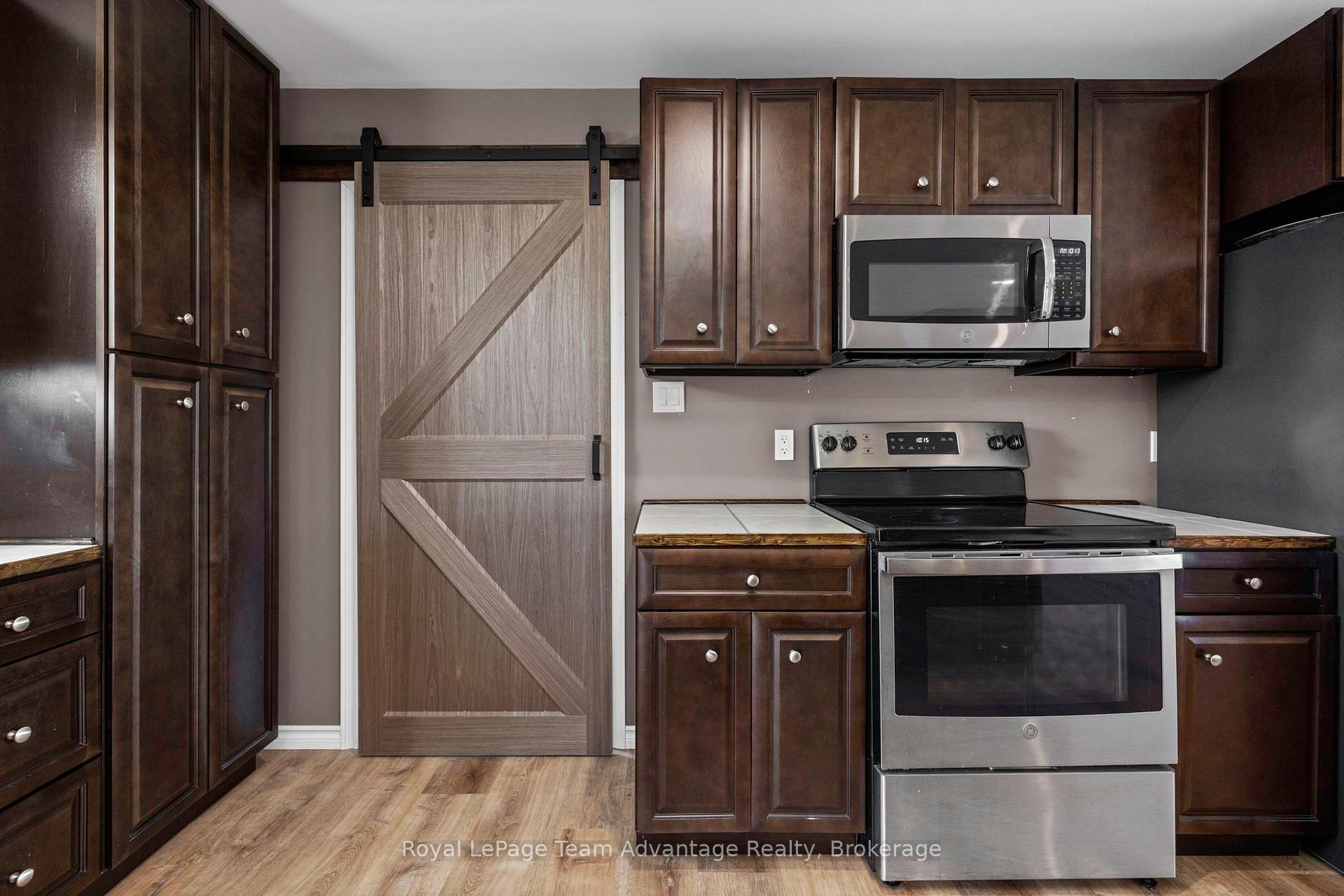 Photo 21 of 28 Meadowcrest Drive, McDougall — HOMEH
