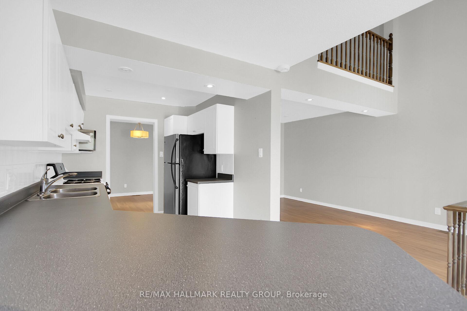 Photo 17 of 4432 Wildmint Square, Ottawa, Riverside South/Gloucester Glen — HOMEH