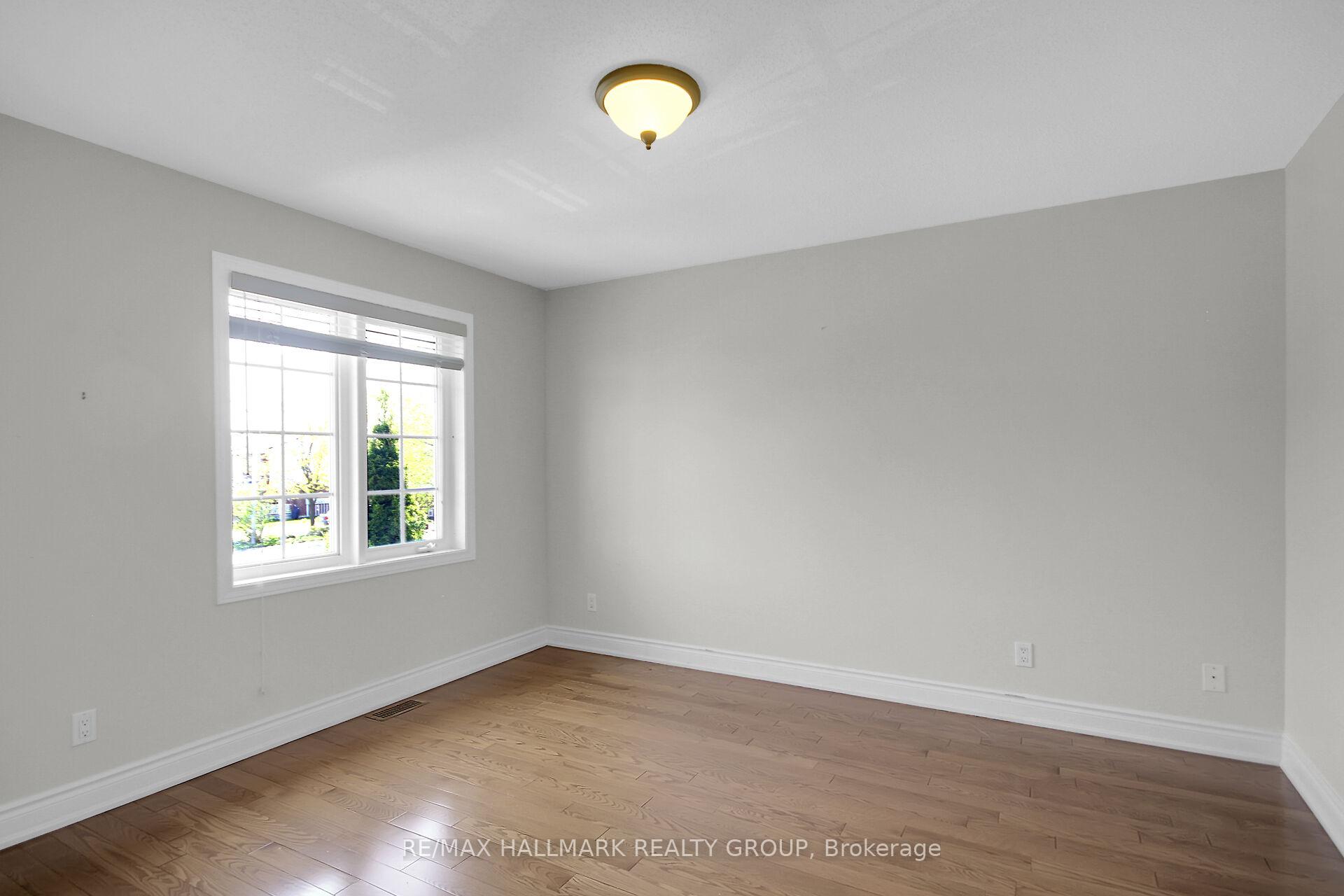 Photo 38 of 4432 Wildmint Square, Ottawa, Riverside South/Gloucester Glen — HOMEH