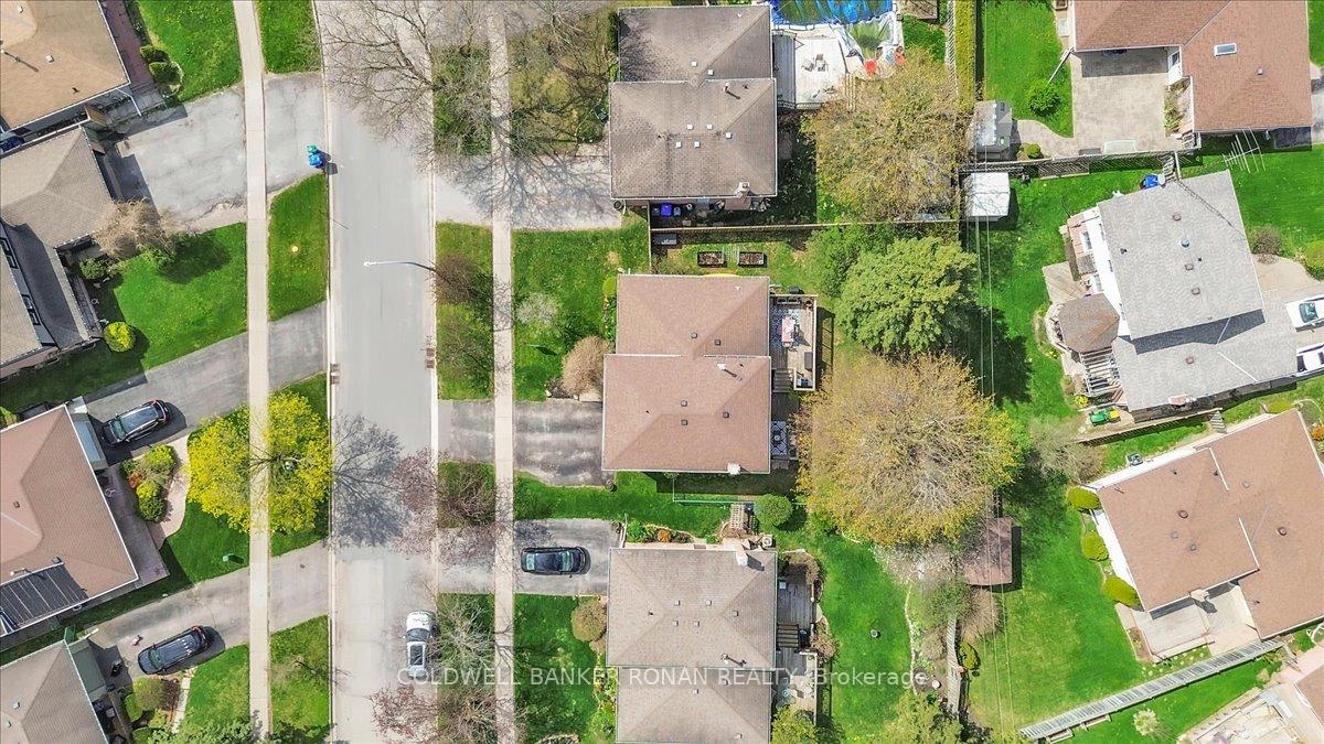 Photo 32 of 14 Lionel Stone Avenue E, New Tecumseth, Tottenham — HOMEH