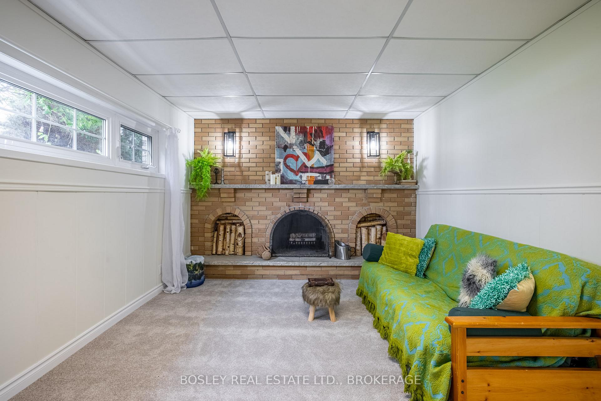 Photo 20 of 24 Bendingroad Crescent, St. Catharines, Lakeport — HOMEH