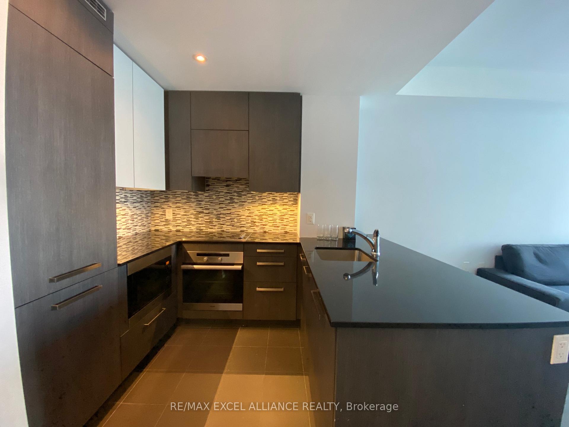 Photo 15 of Unit 1309, 8 The Esplanade, Toronto, Waterfront Communities — HOMEH