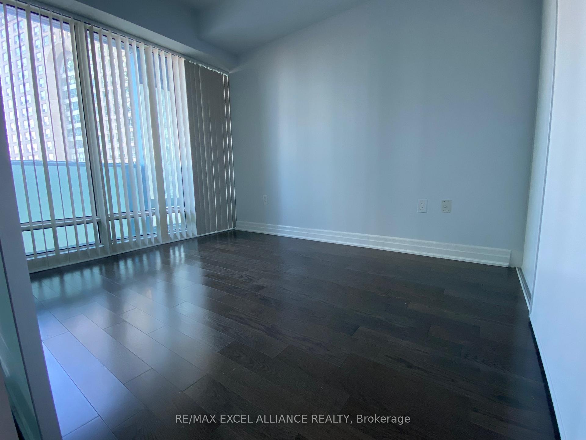 Photo 18 of Unit 1309, 8 The Esplanade, Toronto, Waterfront Communities — HOMEH