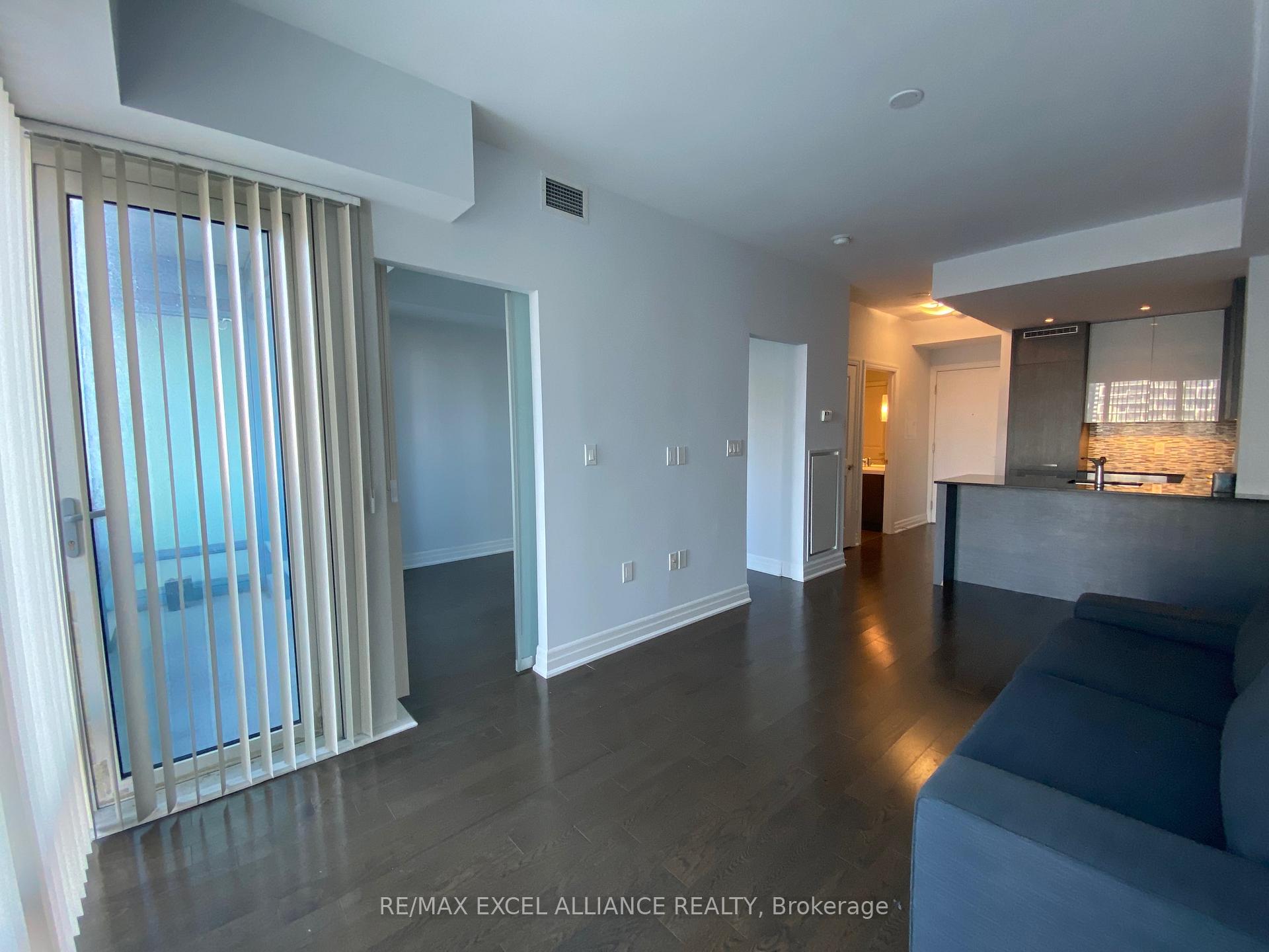 Photo 19 of Unit 1309, 8 The Esplanade, Toronto, Waterfront Communities — HOMEH