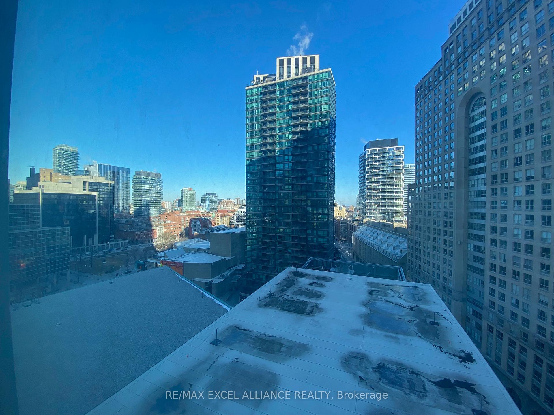 Photo 16 of Unit 1309, 8 The Esplanade, Toronto, Waterfront Communities — HOMEH