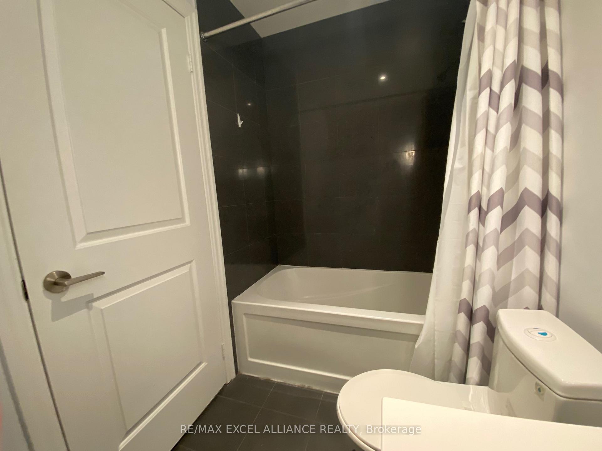 Photo 20 of Unit 1309, 8 The Esplanade, Toronto, Waterfront Communities — HOMEH