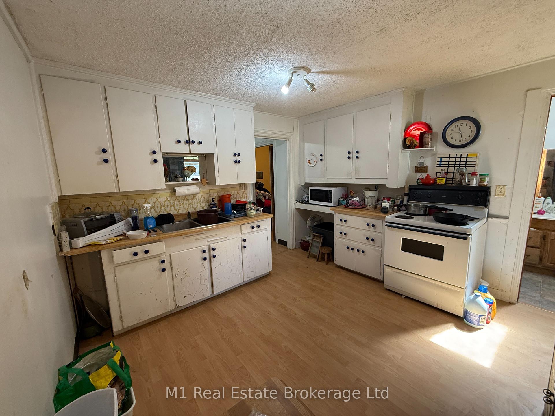 Photo 14 of 420 King William Estates, Hamilton, Landsdale — HOMEH