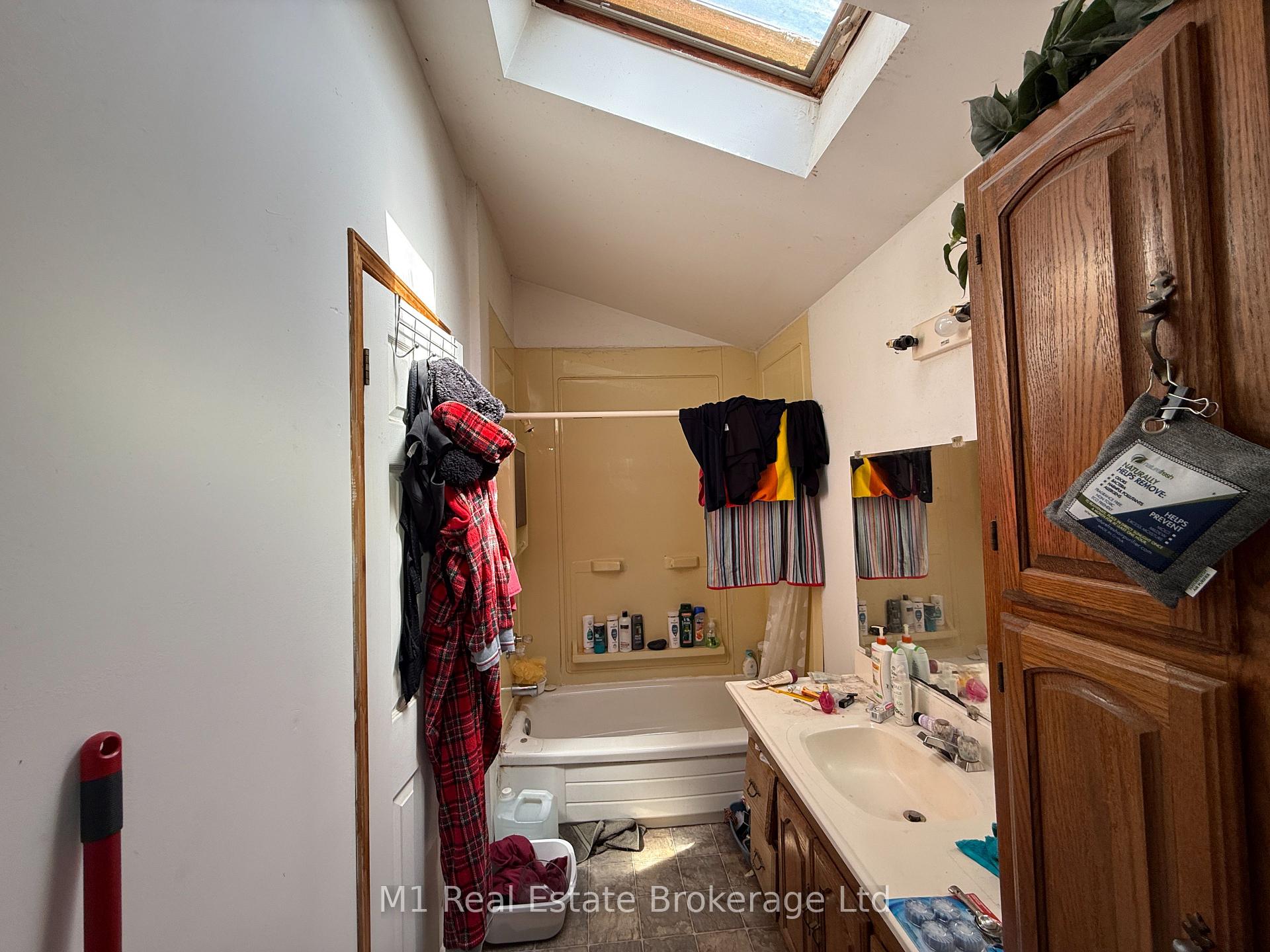 Photo 12 of 420 King William Estates, Hamilton, Landsdale — HOMEH