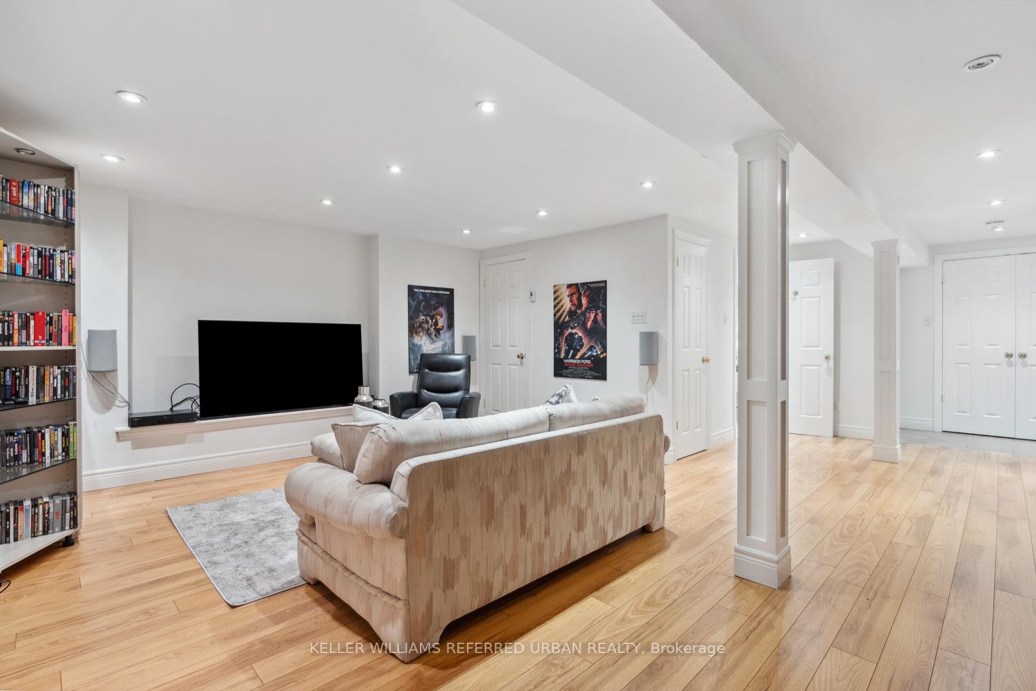 Photo 31 of 16 Ardrossan Place, Toronto, Lawrence Park North — HOMEH