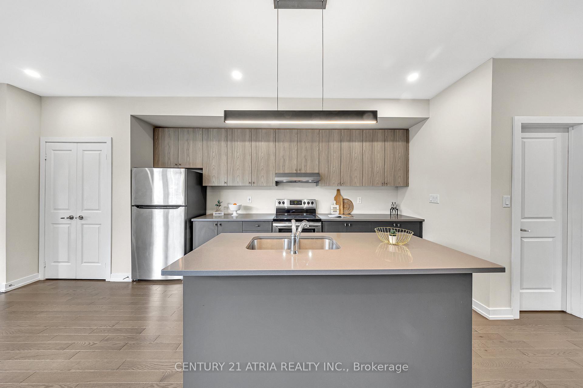 Photo 7 of 2216 donald cousens Parkway, Markham, Cornell — HOMEH