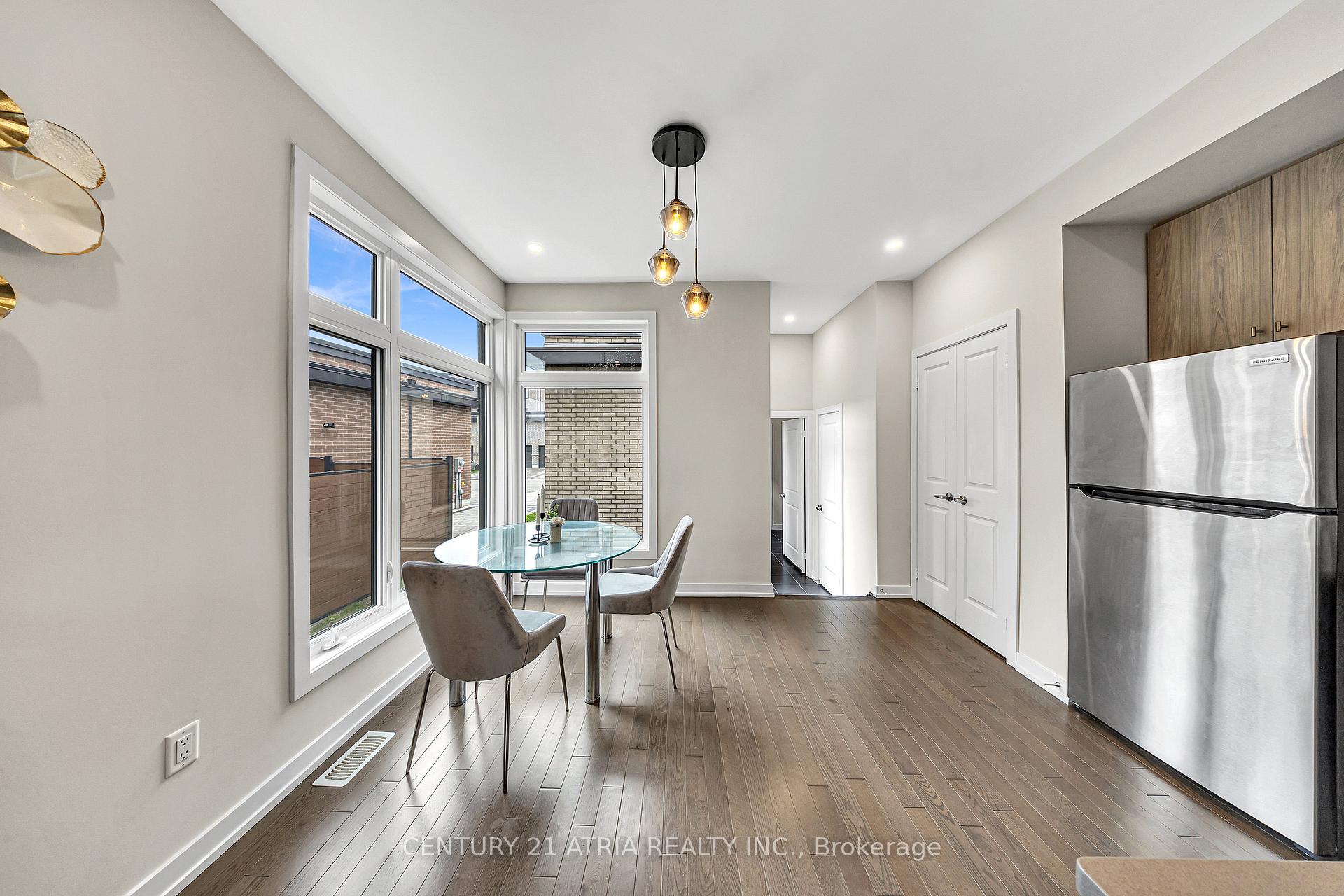Photo 5 of 2216 donald cousens Parkway, Markham, Cornell — HOMEH